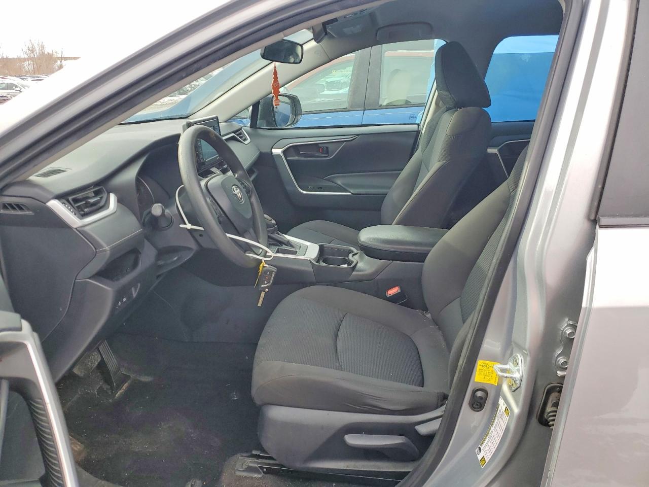 2021 Toyota Rav4 Le - Фото 7