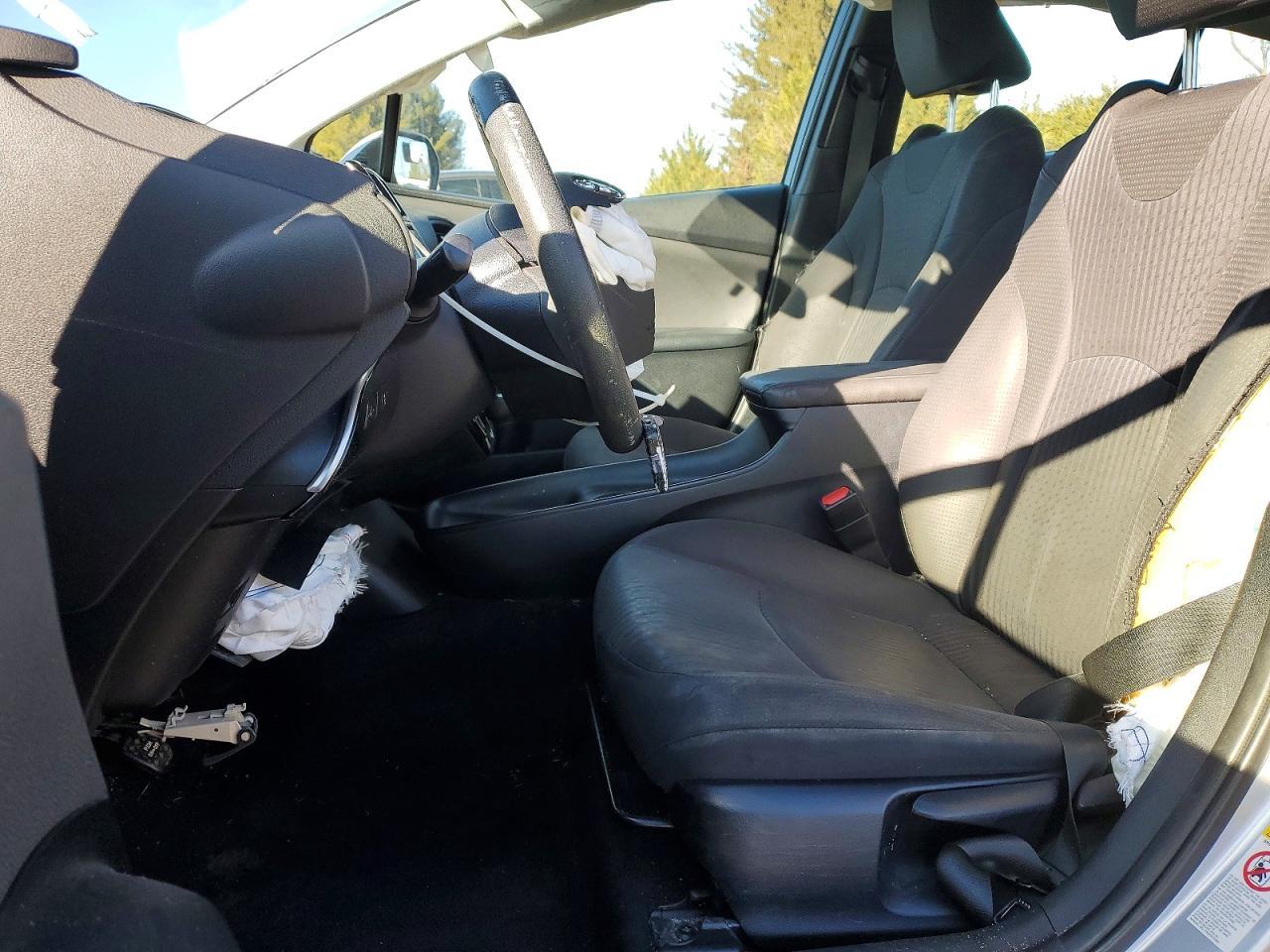 2016 Toyota Prius - Фото 7