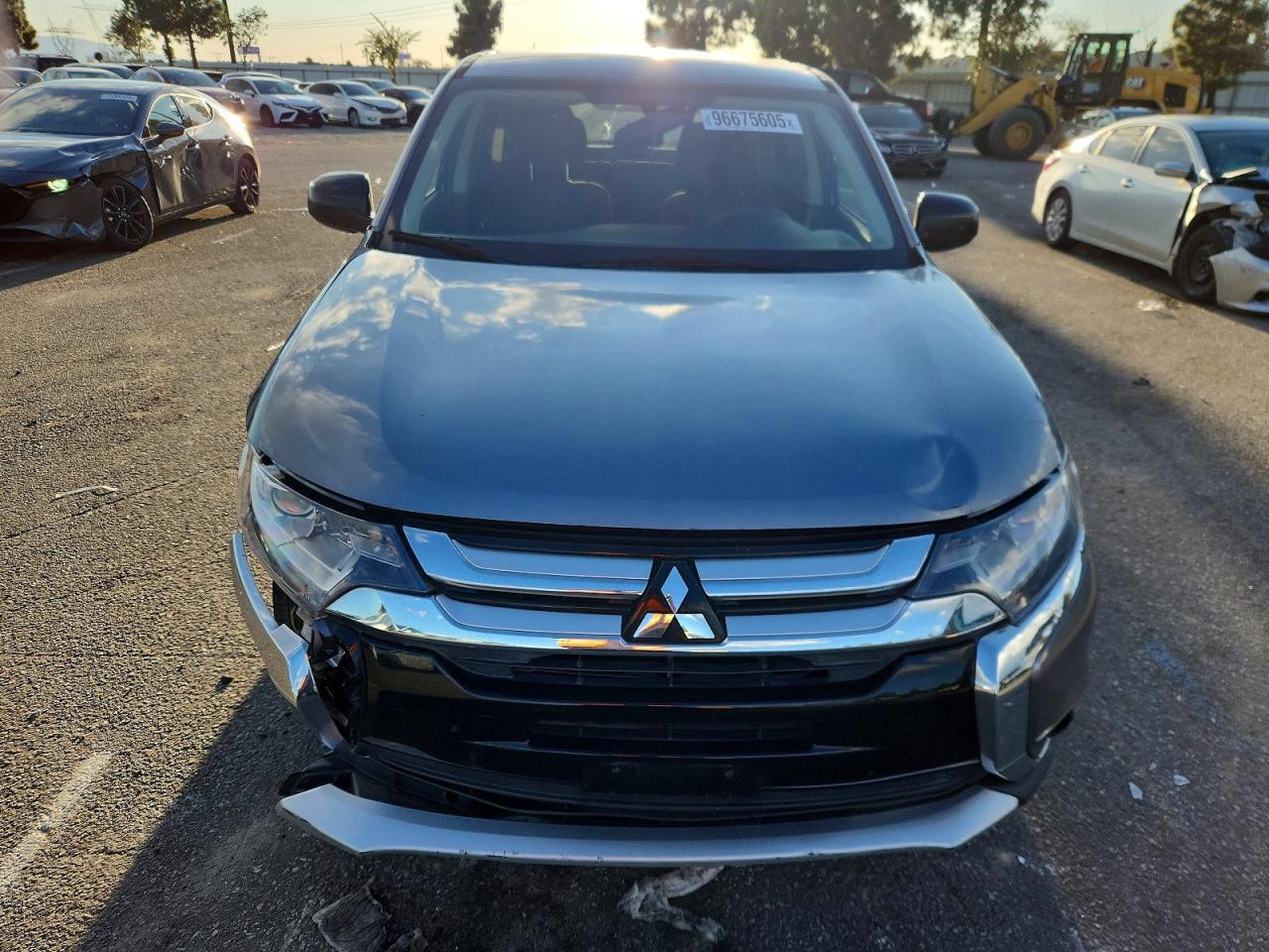 2018 Mitsubishi Outlander Es - Image 5