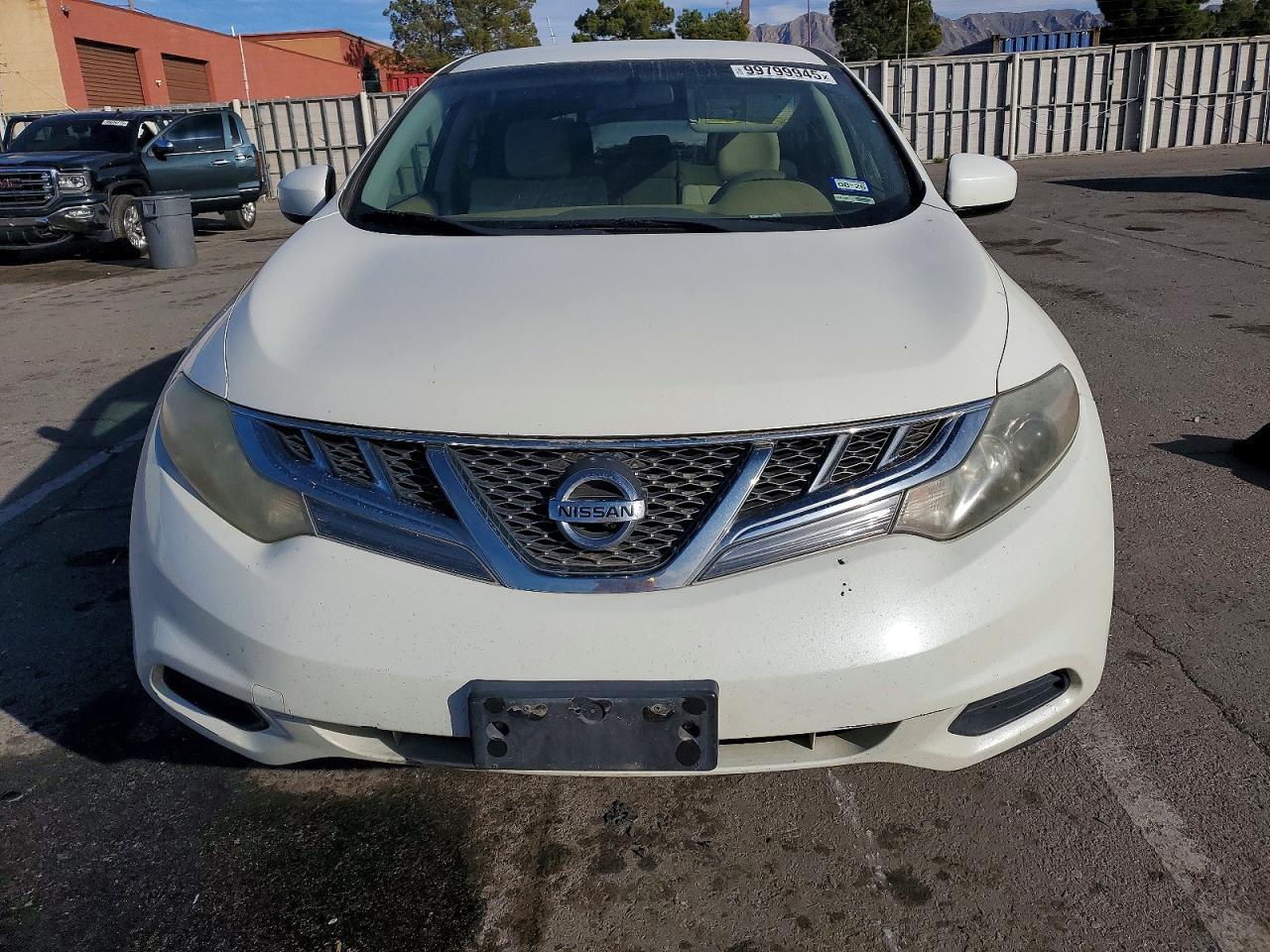 2011 Nissan Murano S - Image 5