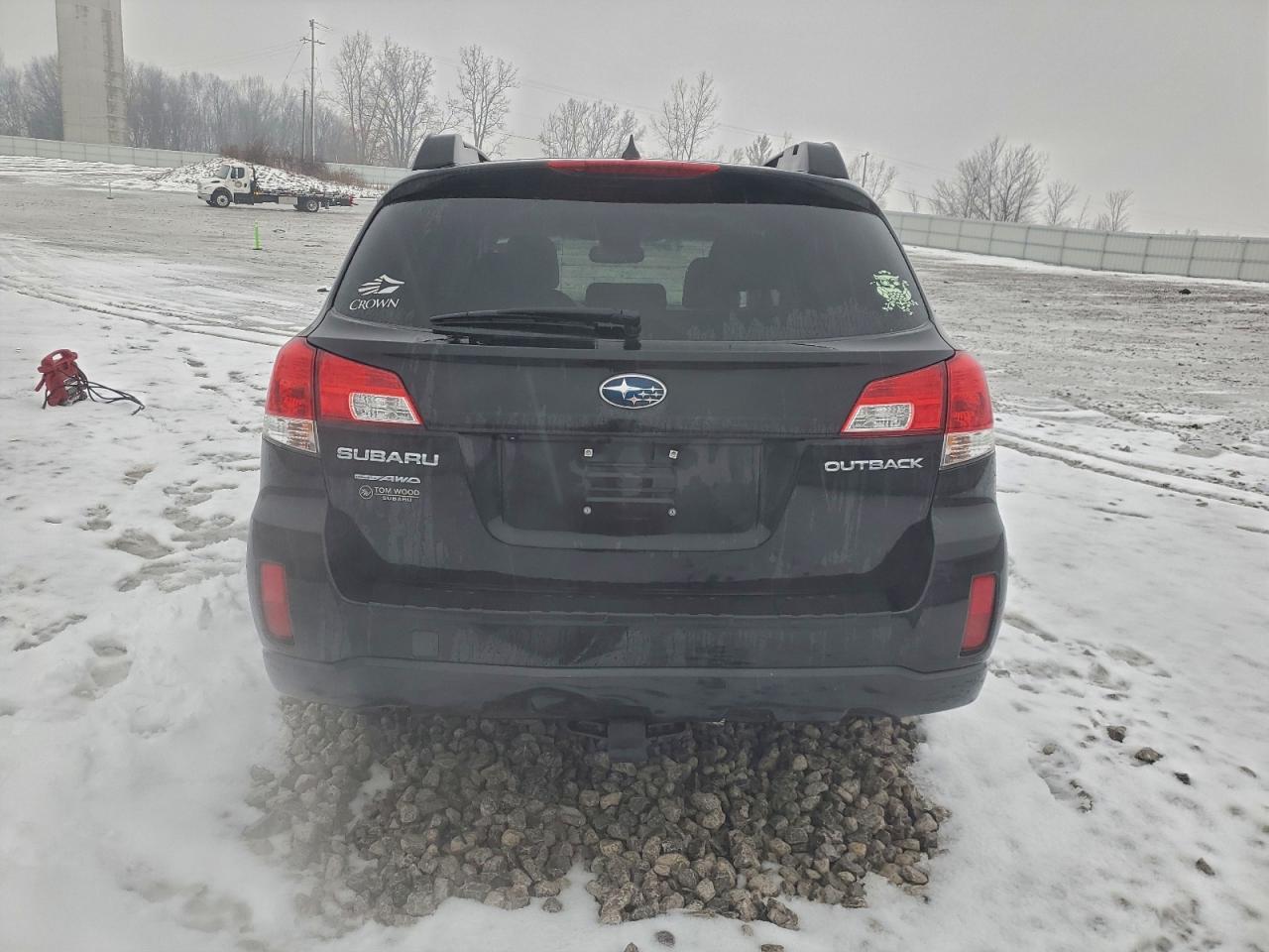 2013 Subaru Outback 2.5I Limited - Image 6