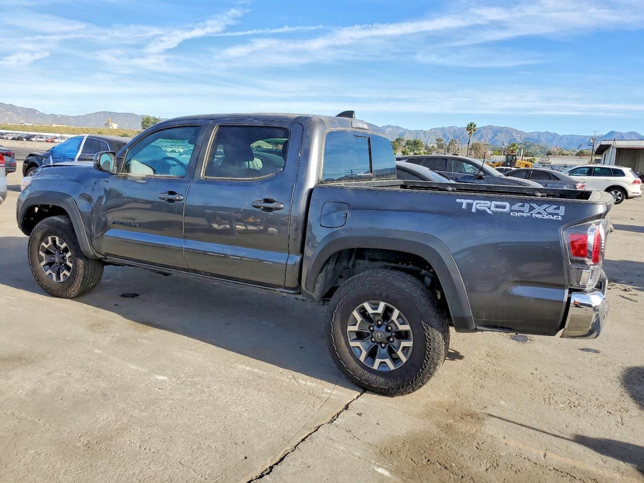 2023 Toyota Tacoma Double Cab - Image 2