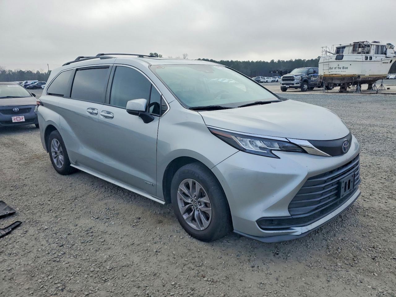 2021 Toyota Sienna - Фото 4
