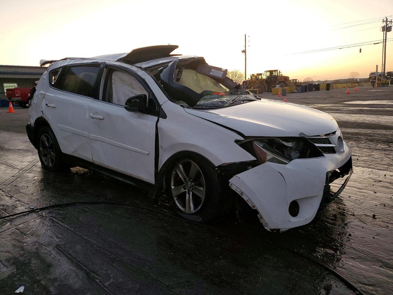 2015 Toyota Rav4 Xle - Фото 4