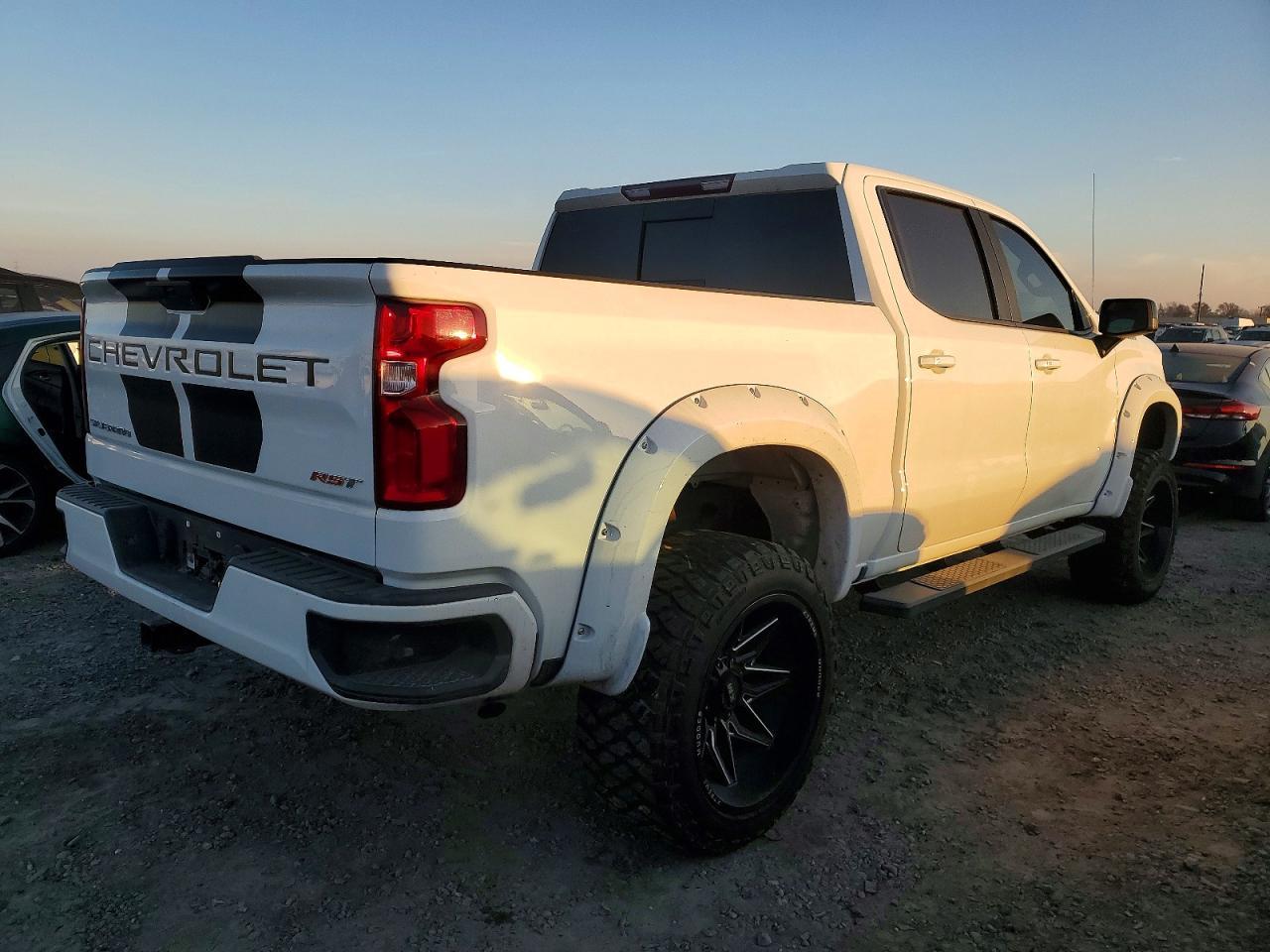 2019 Chevrolet Silverado C1500 Rst - Фото 3
