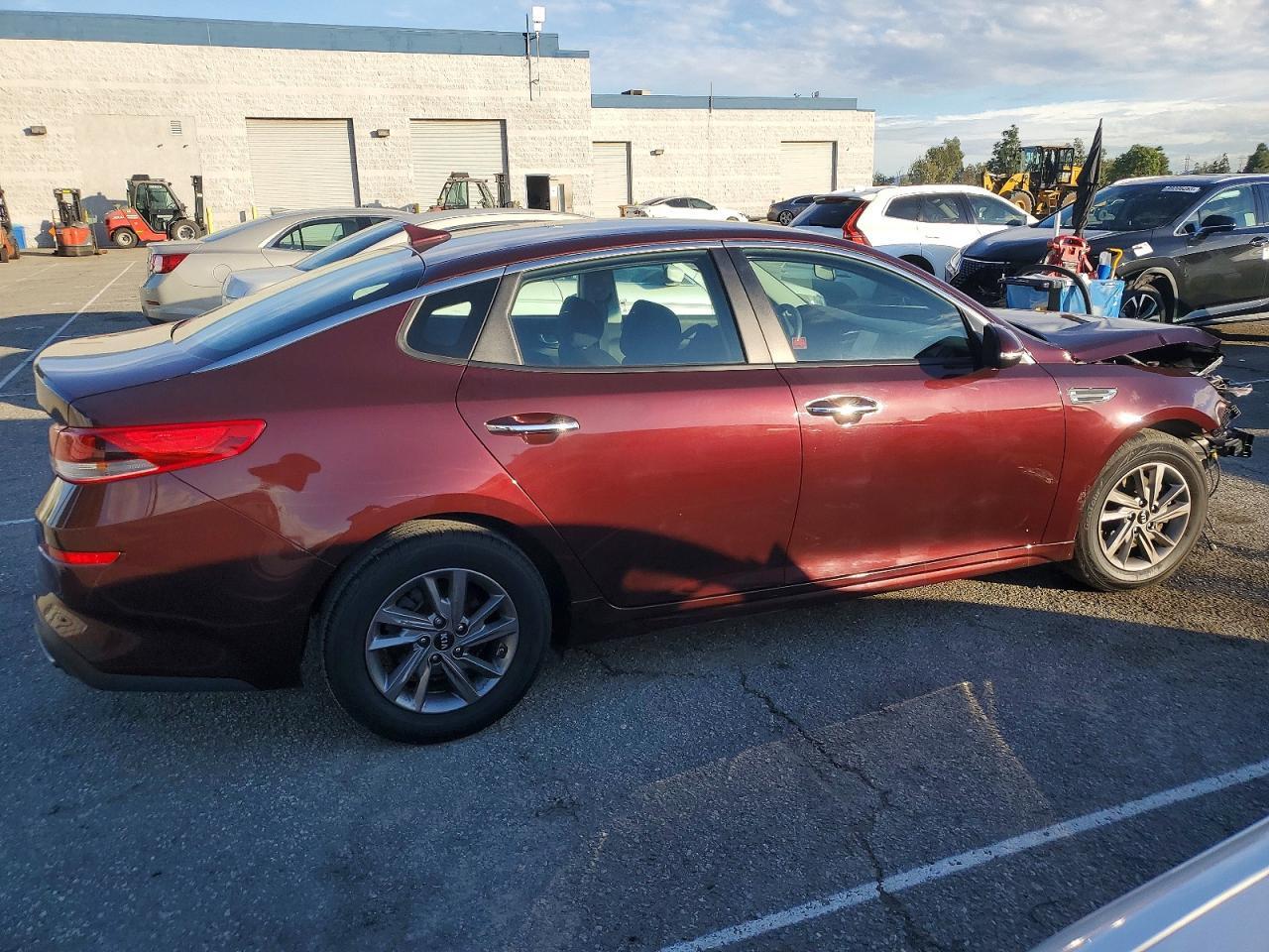 2020 Kia Optima Lx - Фото 3