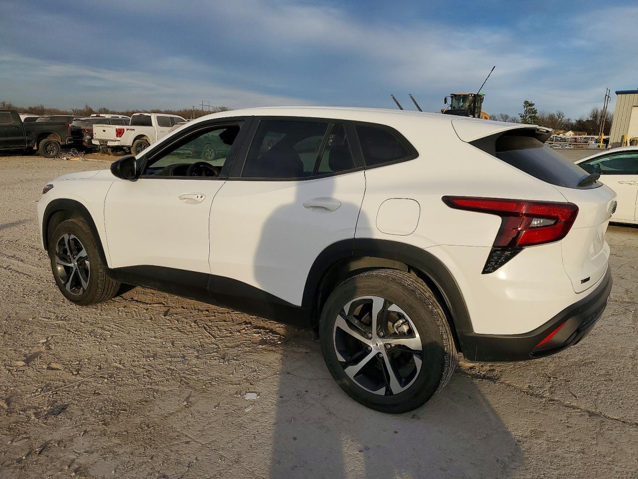 2025 Chevrolet Trax 1Rs - Image 2