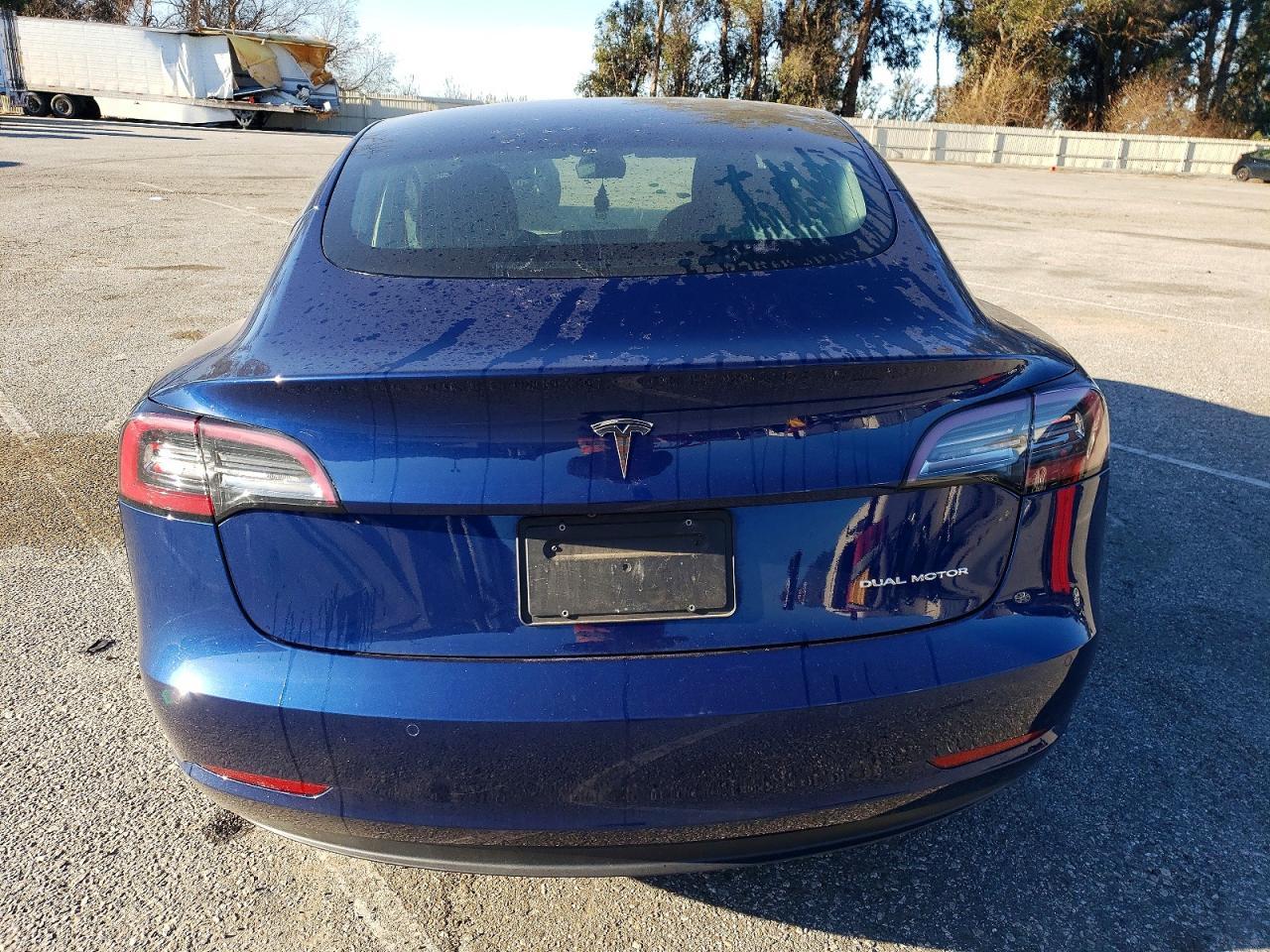 2019 Tesla Model 3 - Фото 6