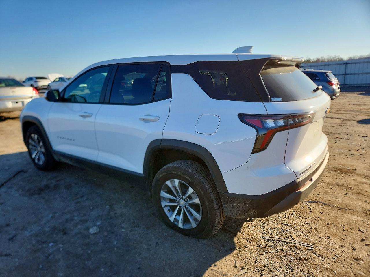 2026 Chevrolet Equinox Lt - Фото 2