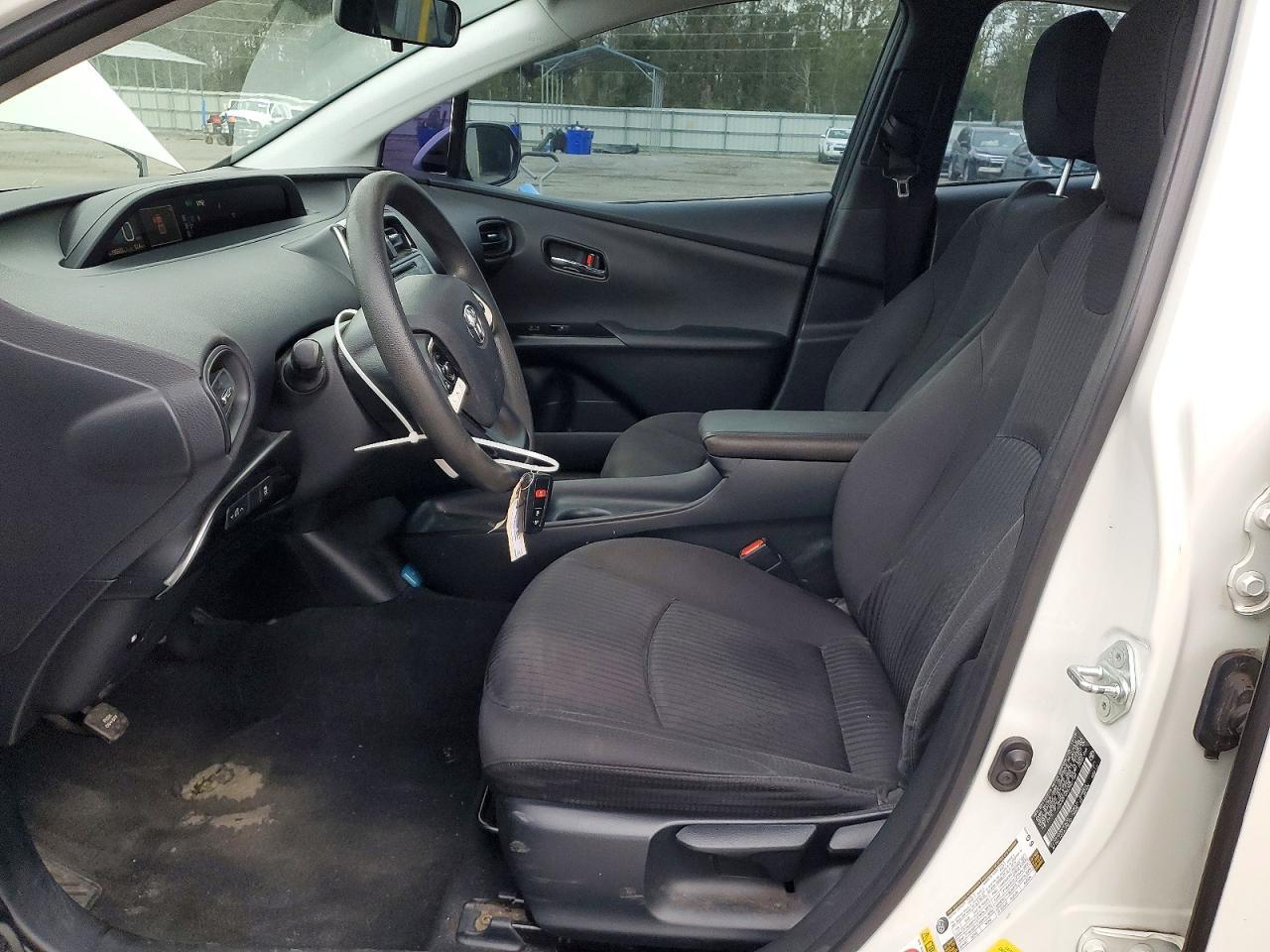 2016 Toyota Prius Two Eco - Image 7