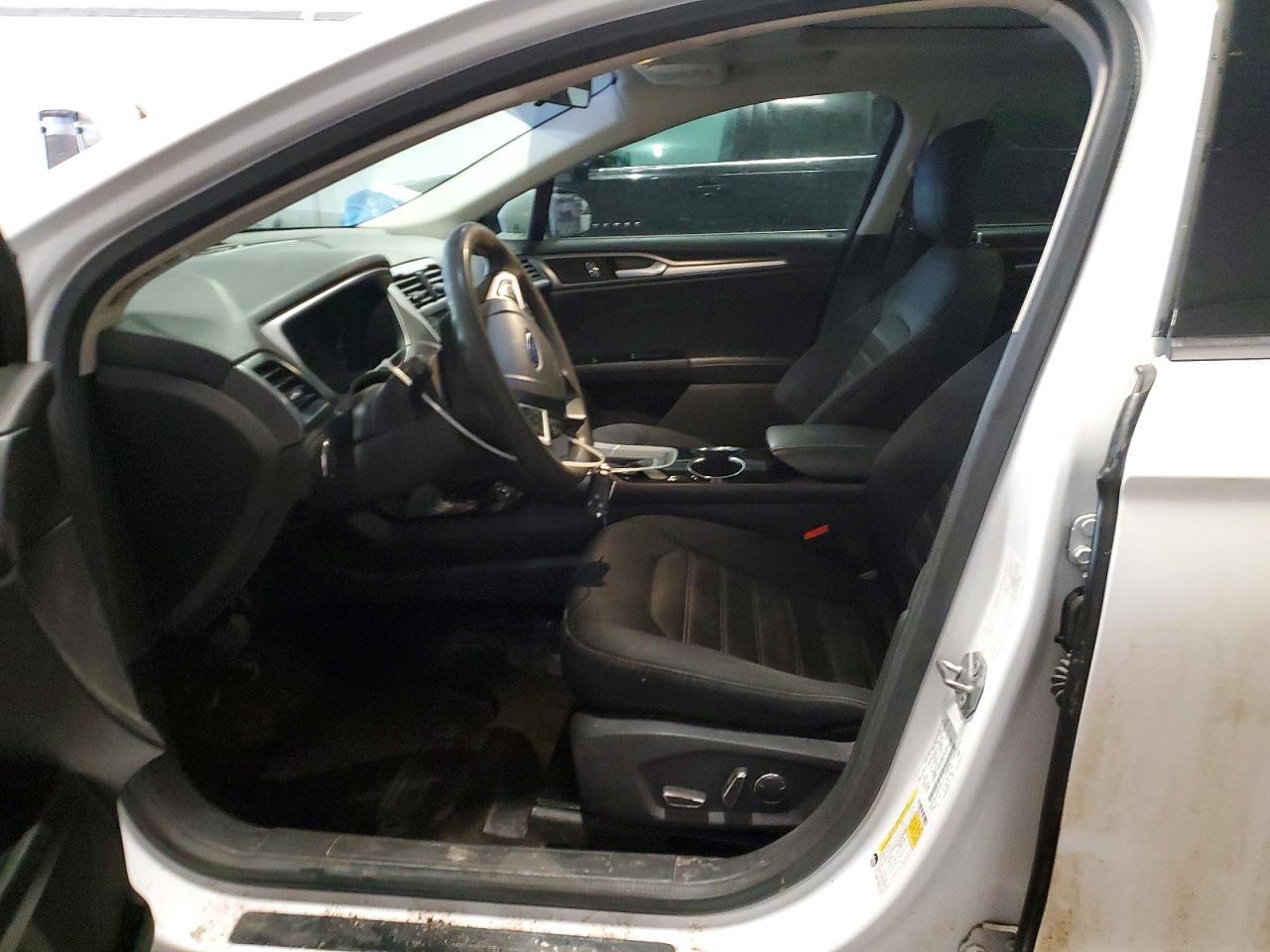 2015 Ford Fusion Se - Фото 7