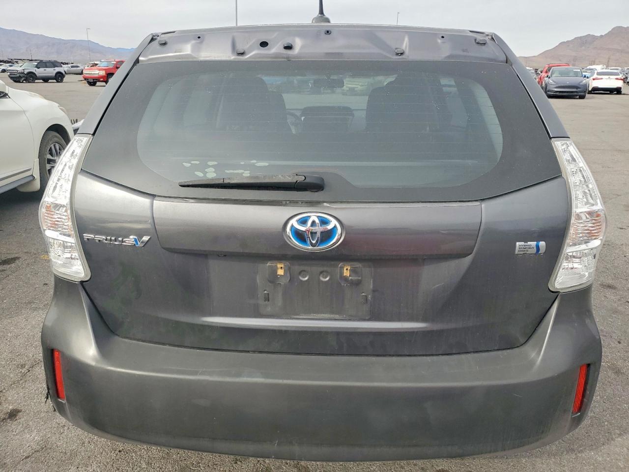 2014 Toyota Prius V Three - Фото 6
