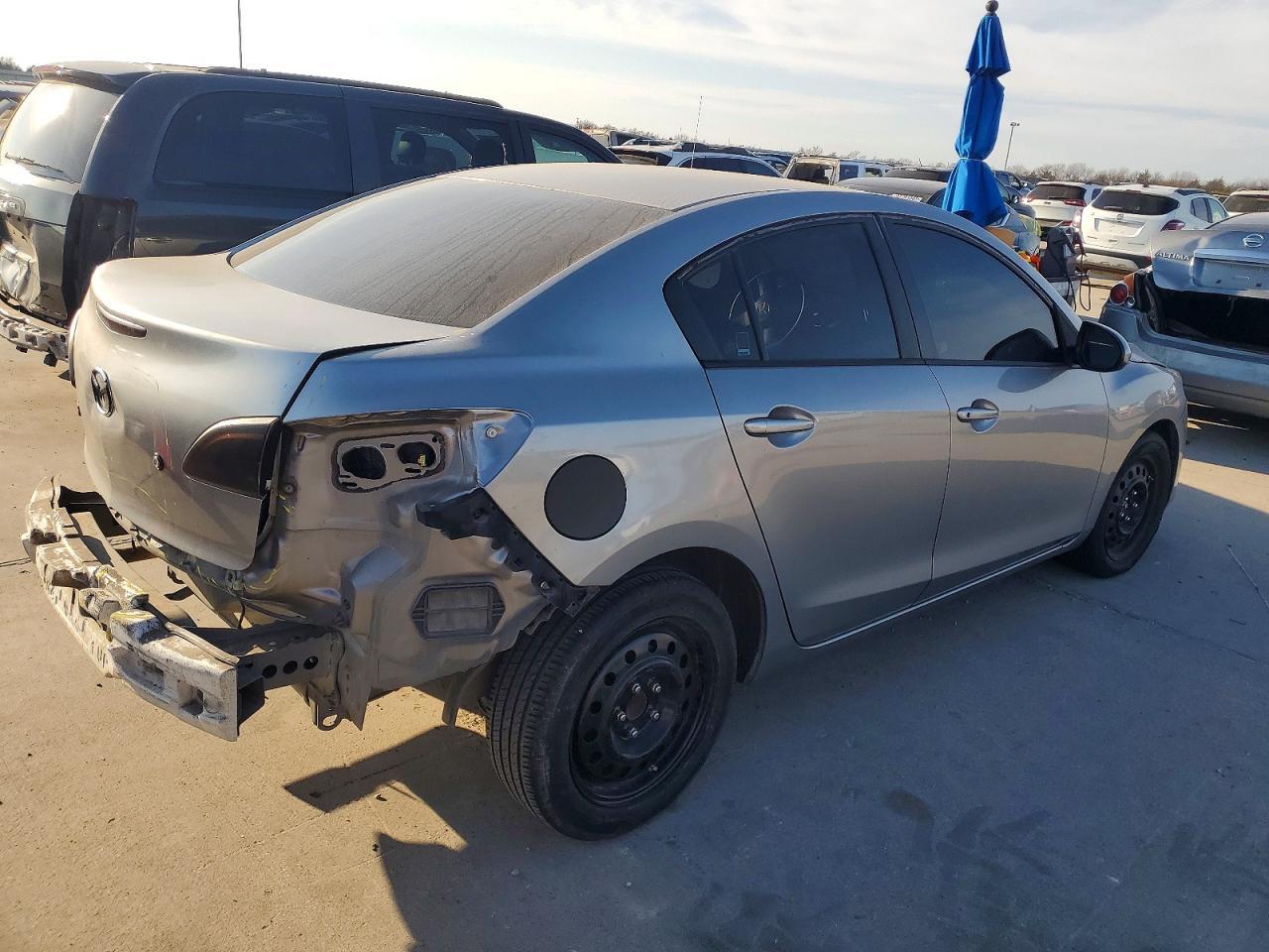 2011 Mazda 3 I - Фото 3