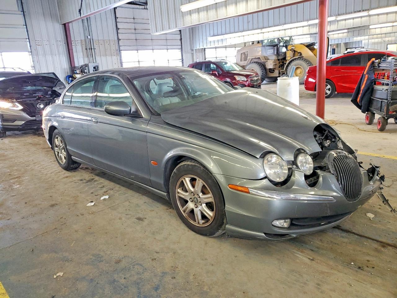 2003 Jaguar S-Type - Image 4