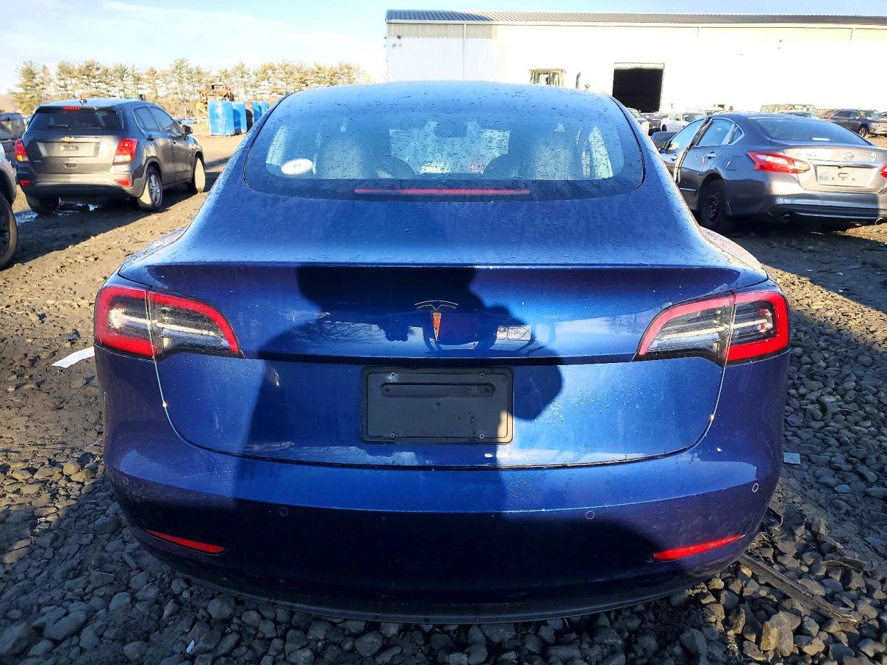 2020 Tesla Model 3 - Фото 6