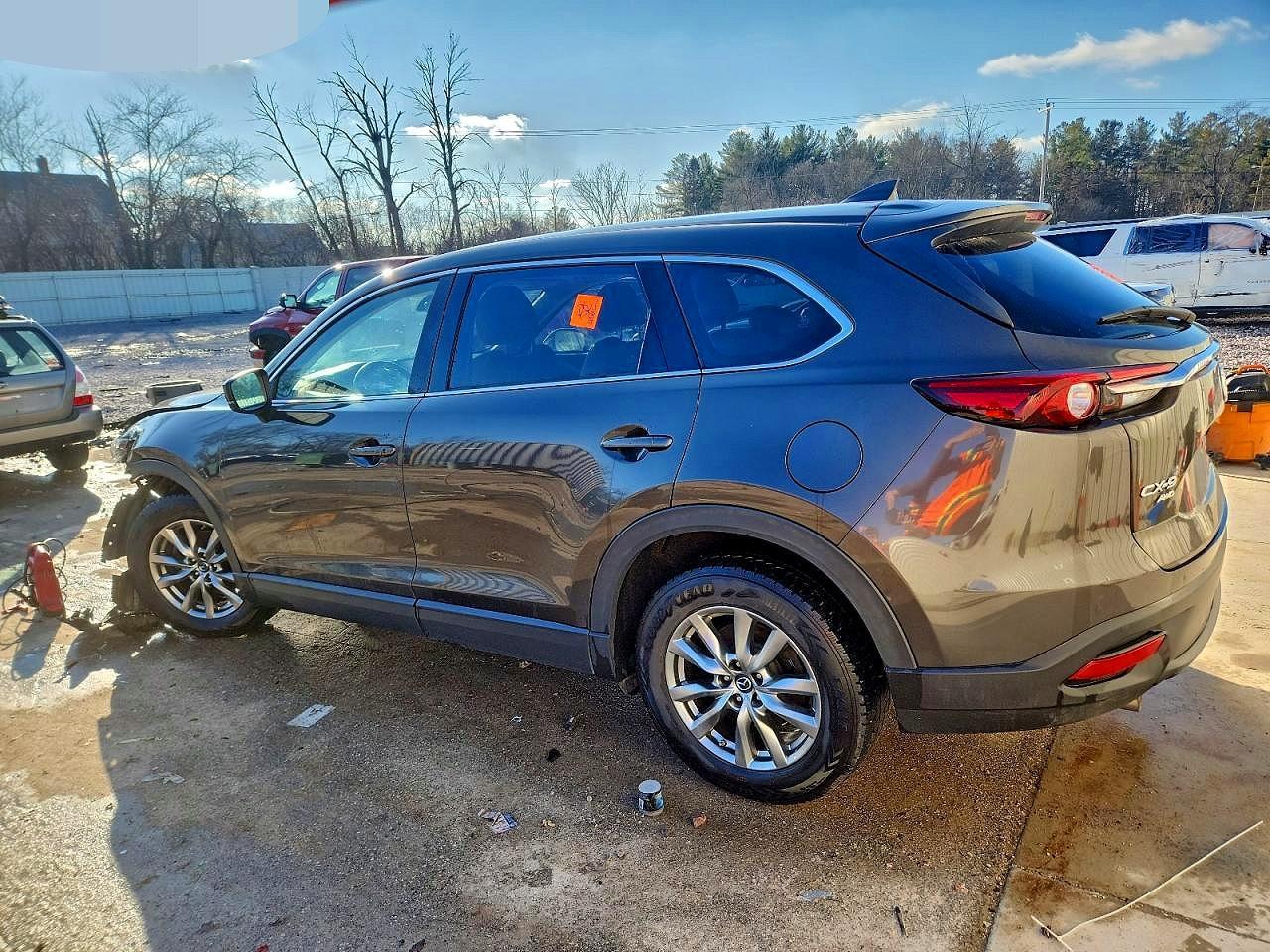 2019 Mazda Cx-9 Touring - Image 2