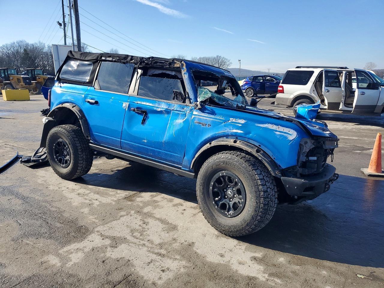 2023 Ford Bronco Base - Фото 4
