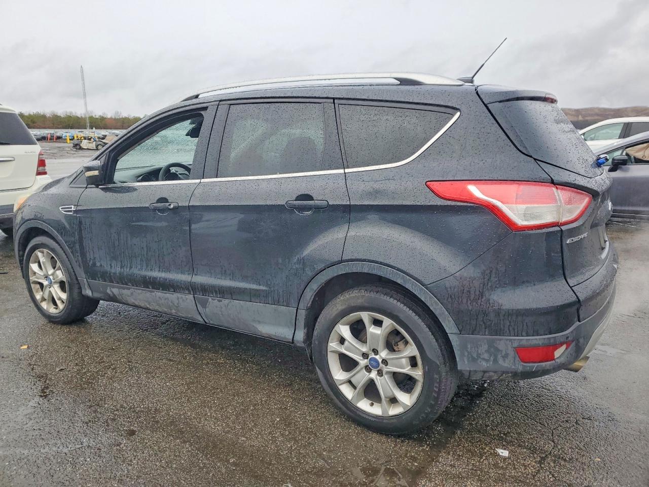 2014 Ford Escape Titanium - Фото 2
