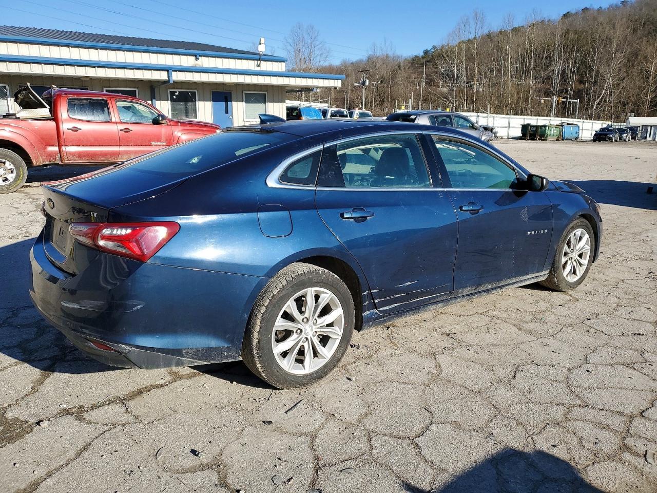2021 Chevrolet Malibu Lt - Image 3