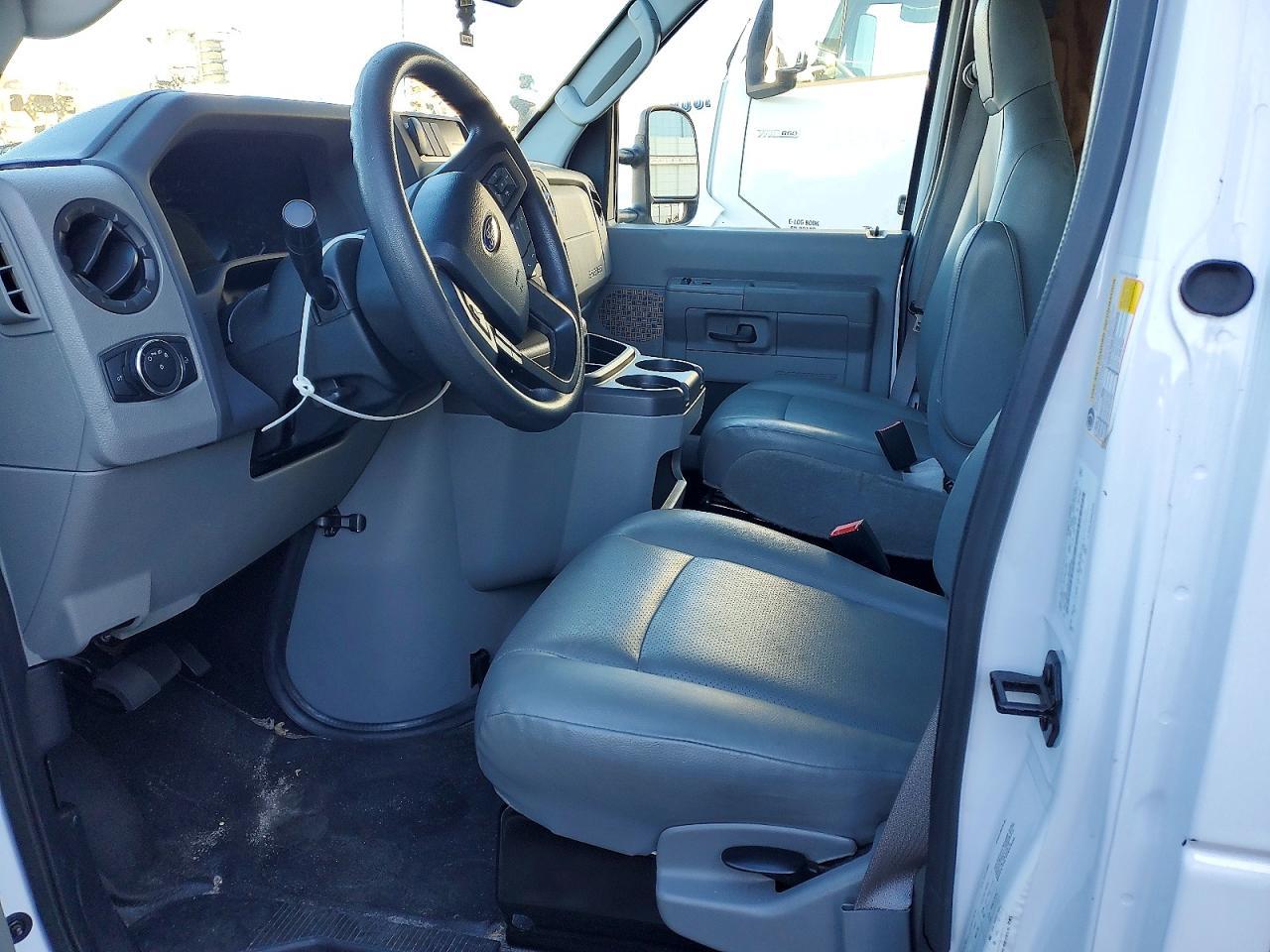2023 Ford Econoline E-350 Box Truck ** Run & Drive * Prior Fleet ** - Фото 7