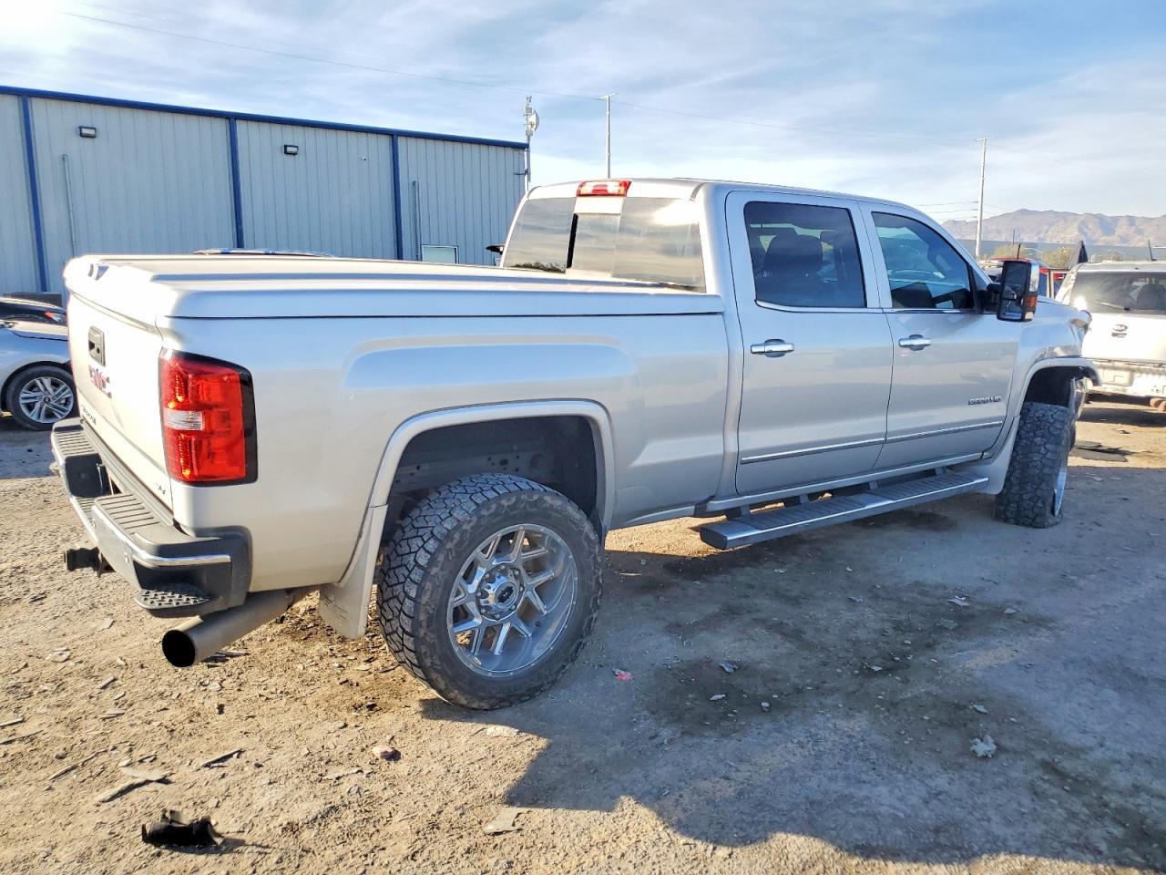 2016 GMC Sierra K2500 Slt - Фото 3