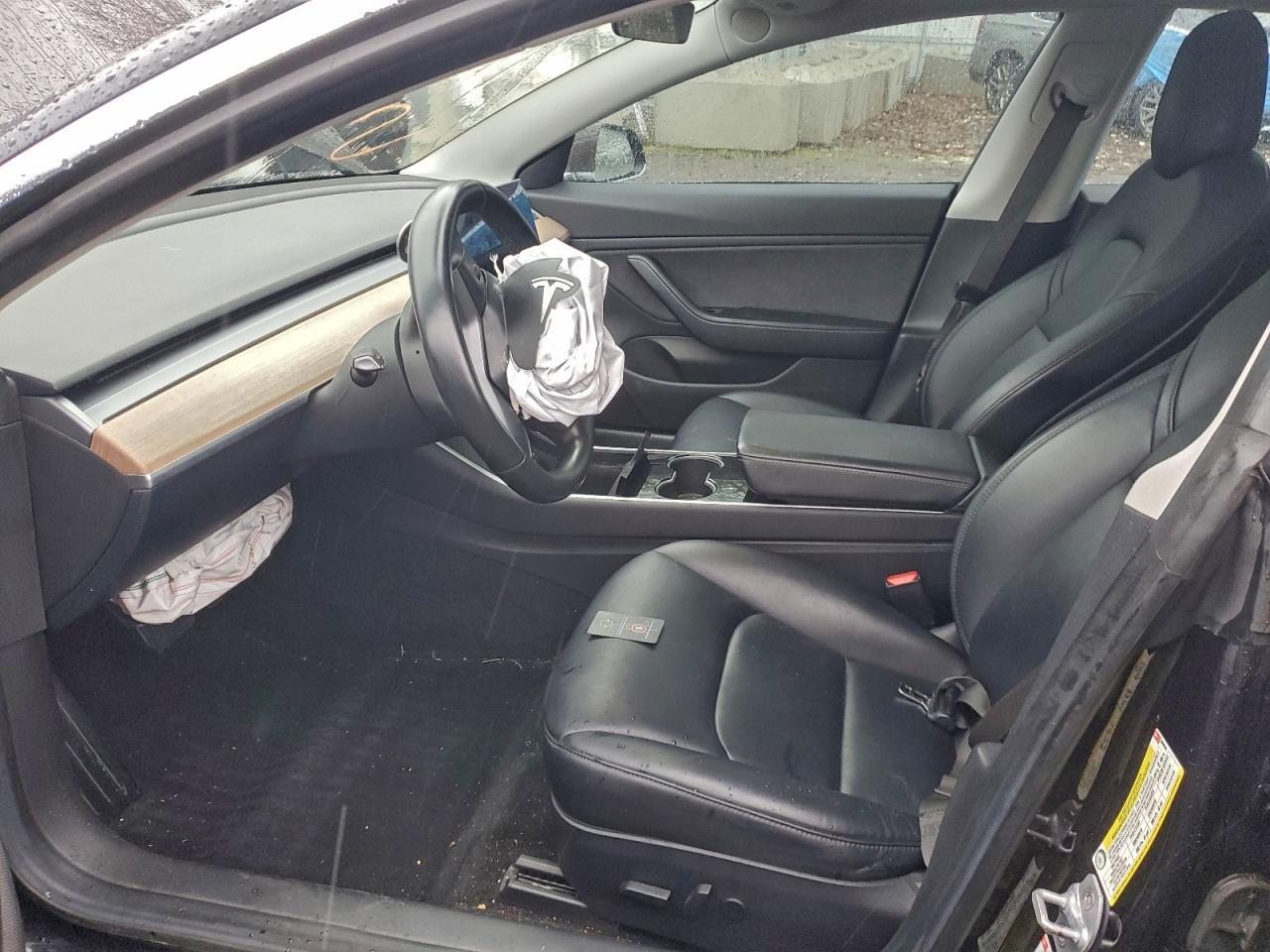 2018 Tesla Model 3 - Фото 7