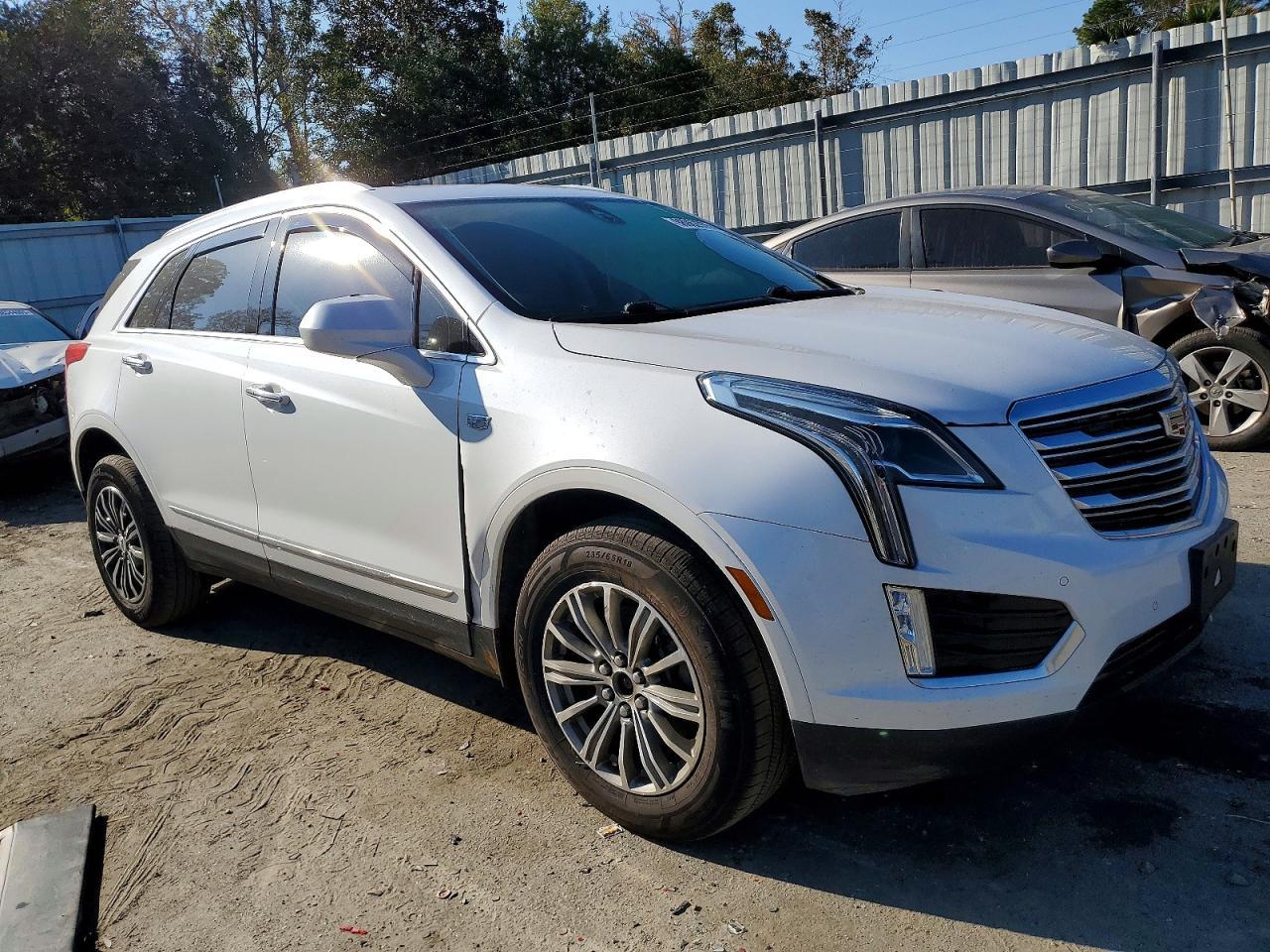 2018 Cadillac Xt5 Luxury - Image 4