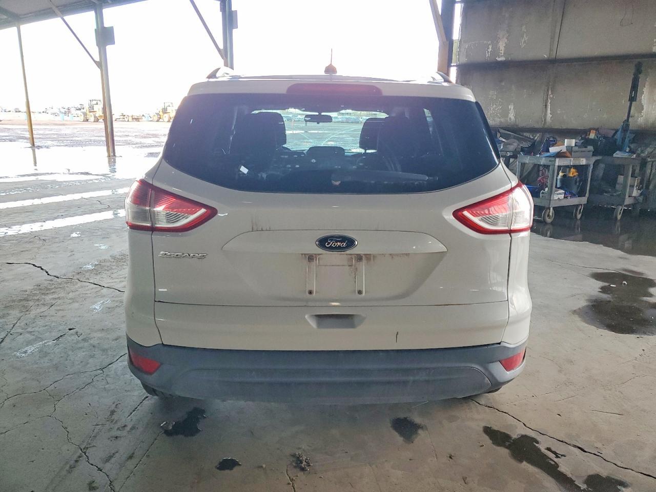 2013 Ford Escape S - Фото 6