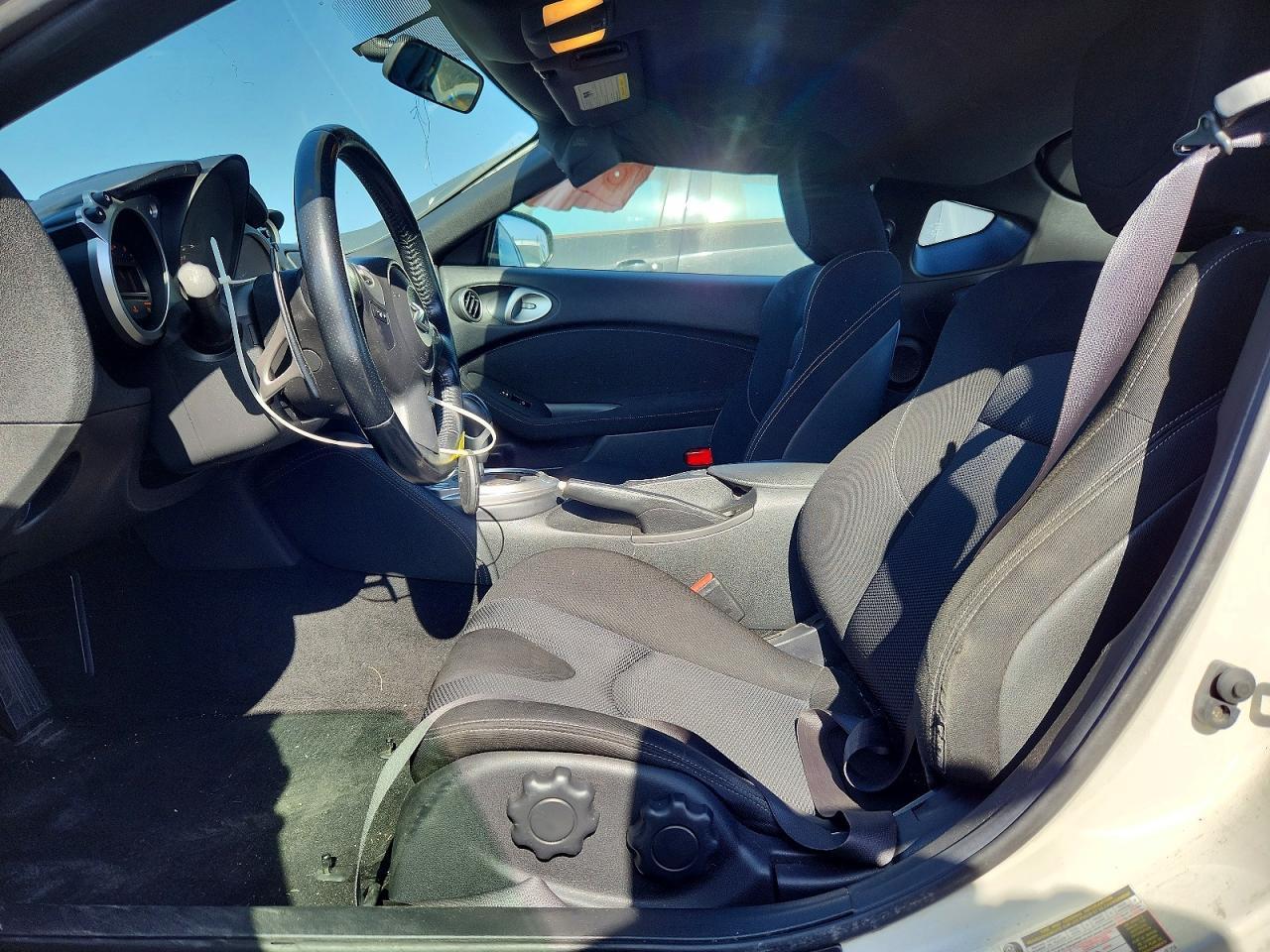 2014 Nissan 370Z Base - Image 7