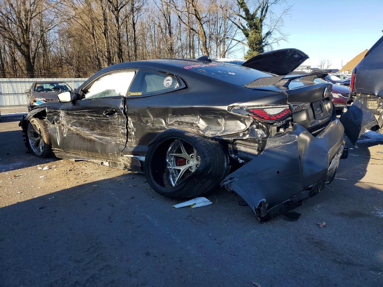 2022 BMW M4 Competition - Фото 2