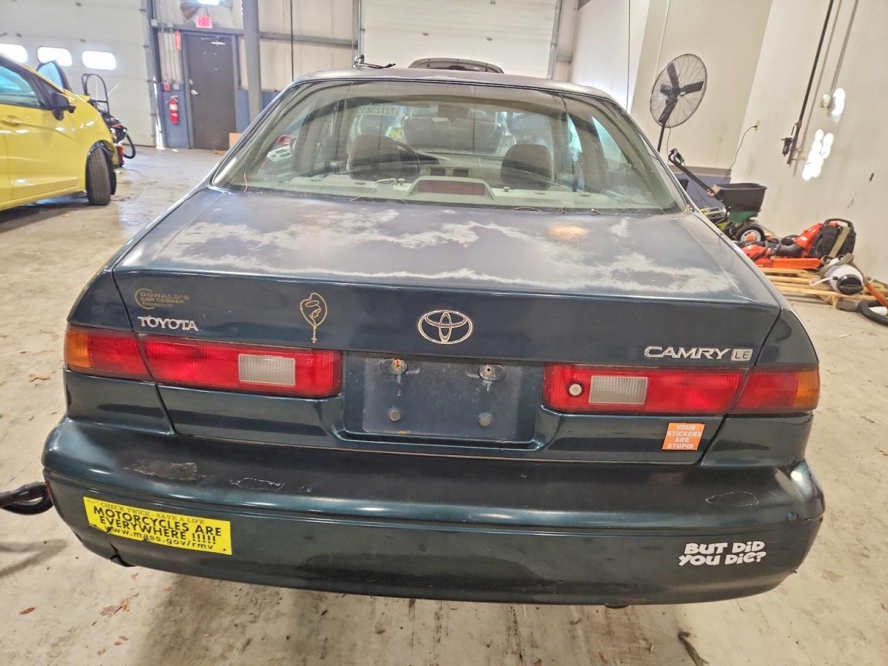 1997 Toyota Camry Ce - Фото 6