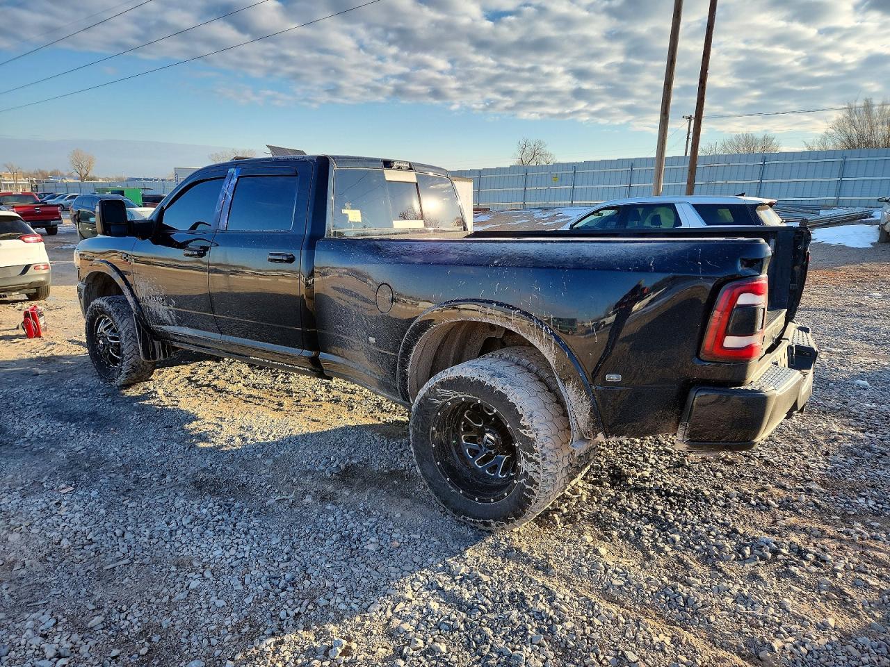 2023 Ram 3500 Limited - Фото 2