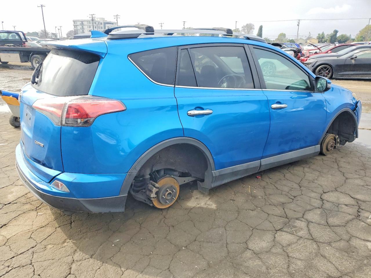 2018 Toyota Rav4 - Фото 3