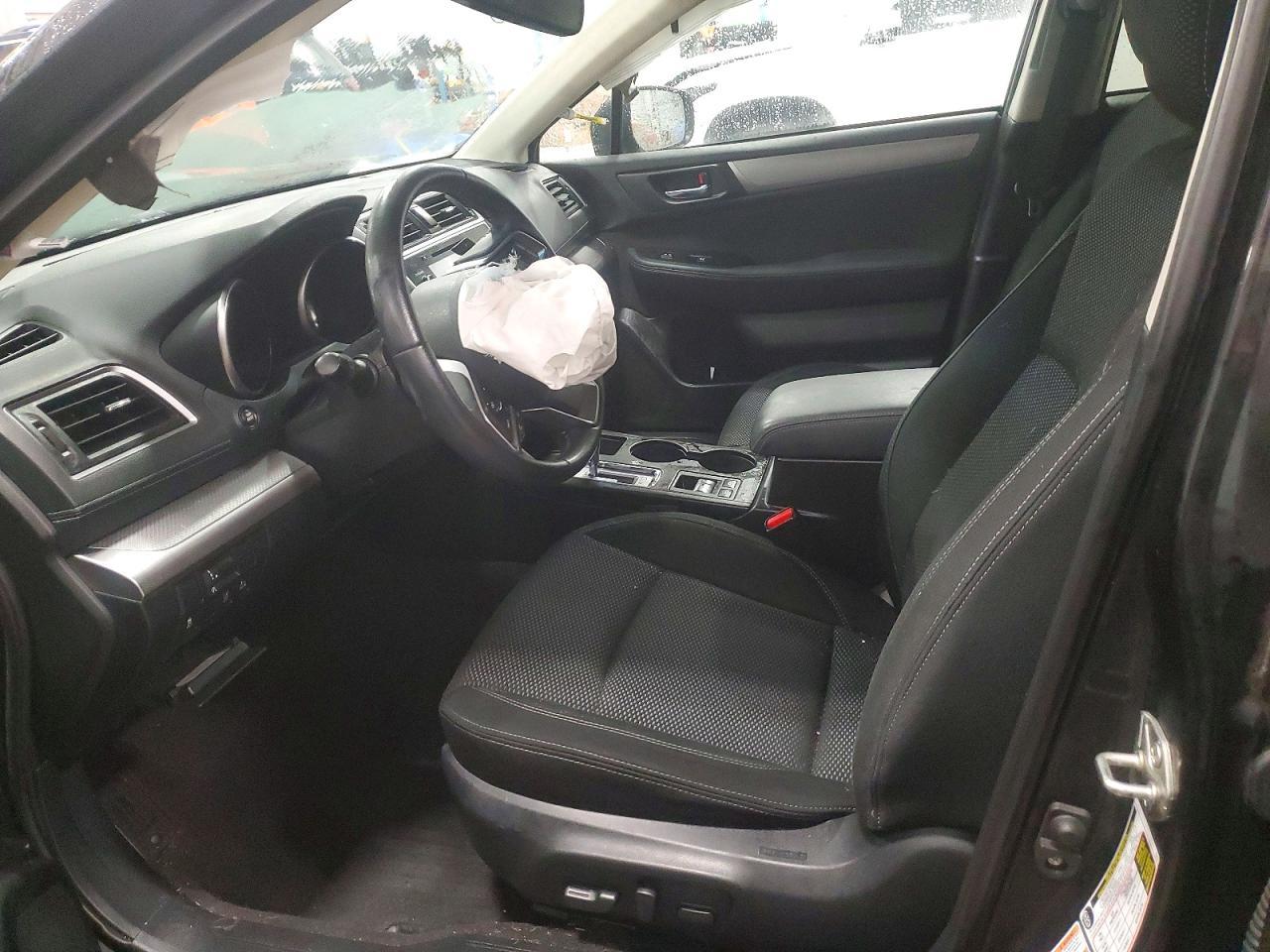 2019 Subaru Outback 2.5I Premium - Image 7