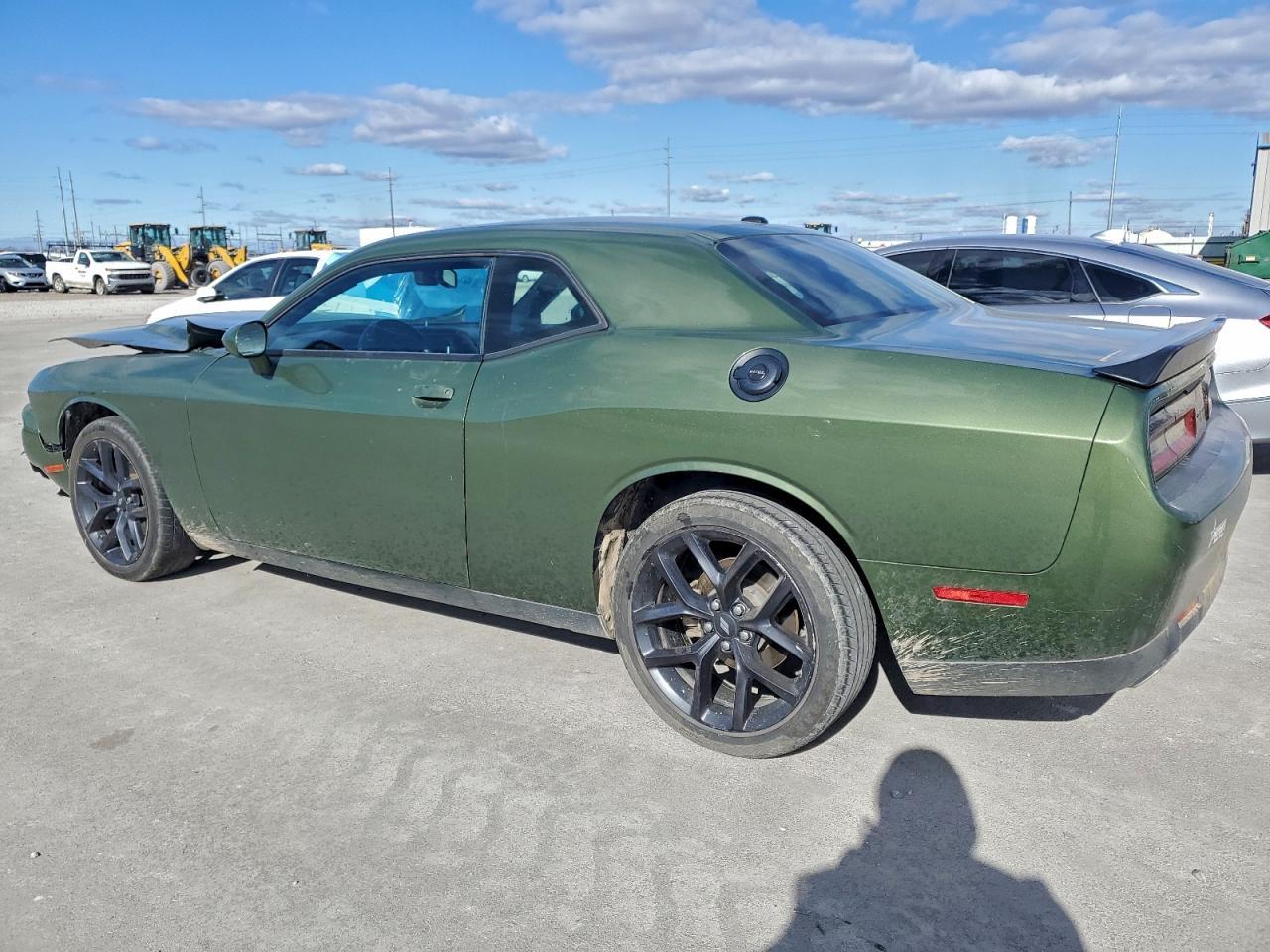 2022 Dodge Challenger Sxt - Image 2