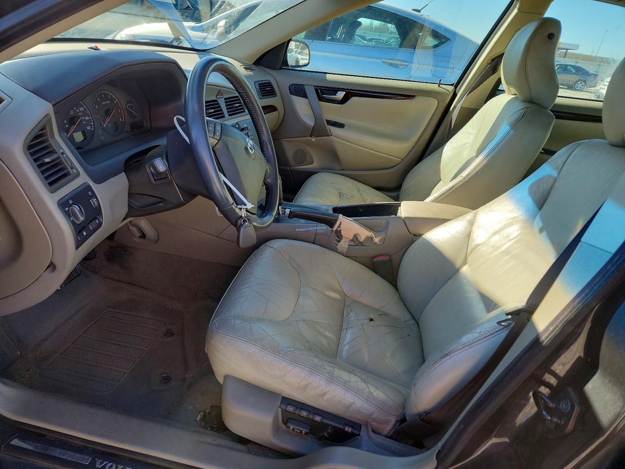 2002 Volvo S60 2.4T - Фото 7