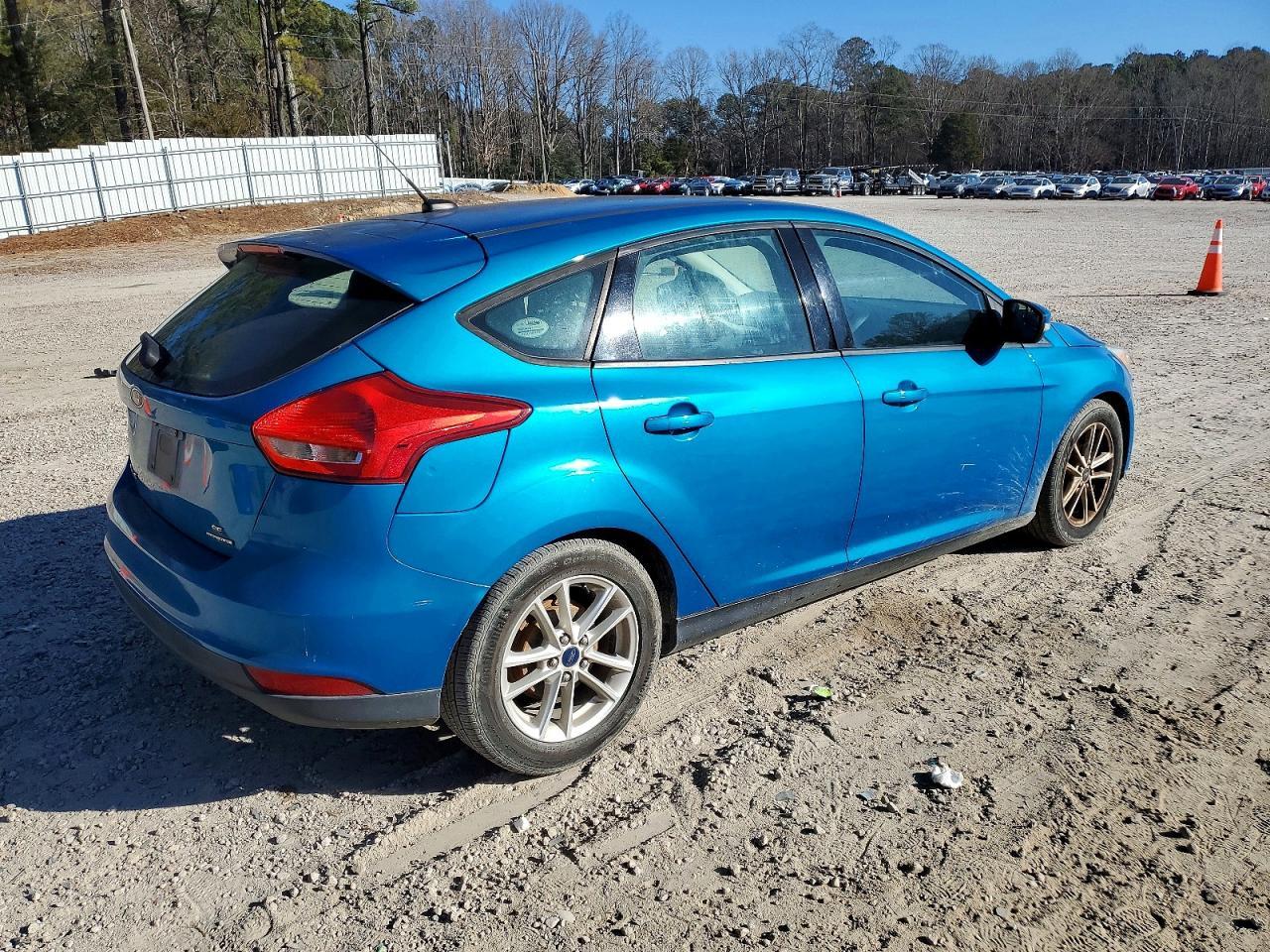 2016 Ford Focus Se - Фото 3