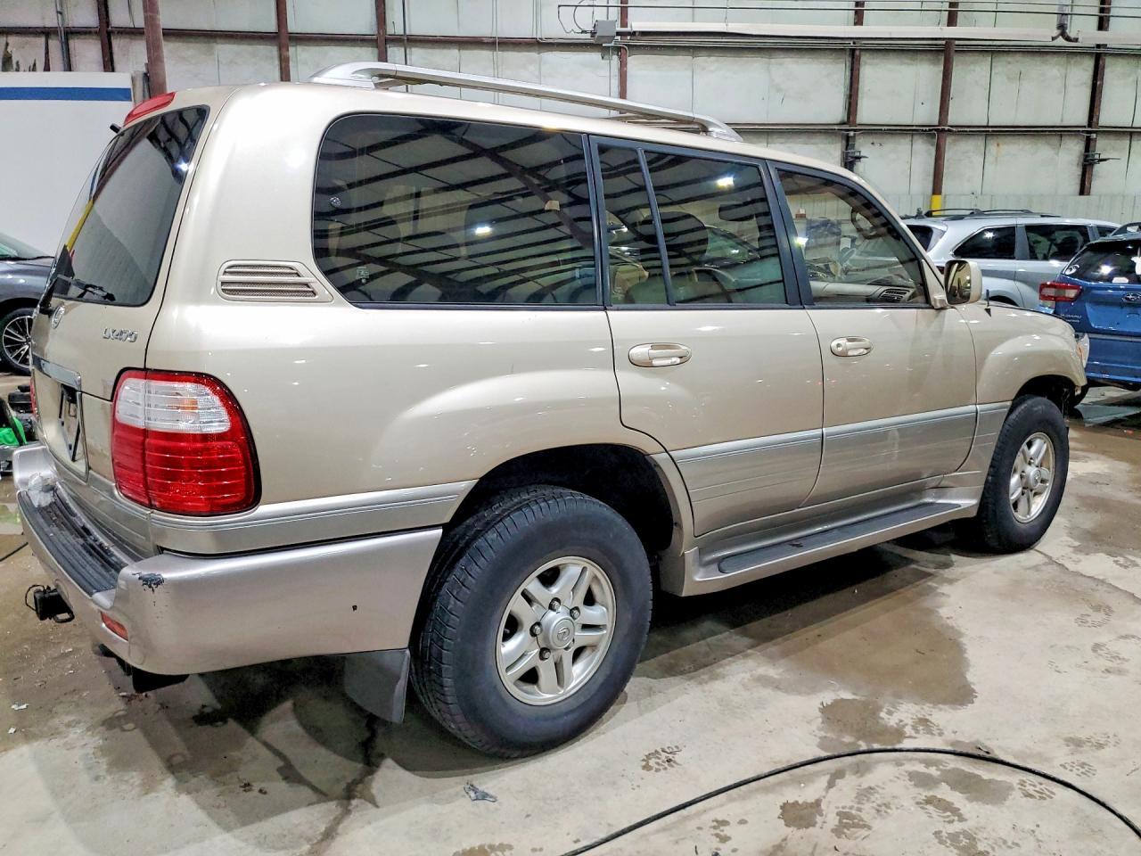2000 Lexus Lx 470 - Image 3