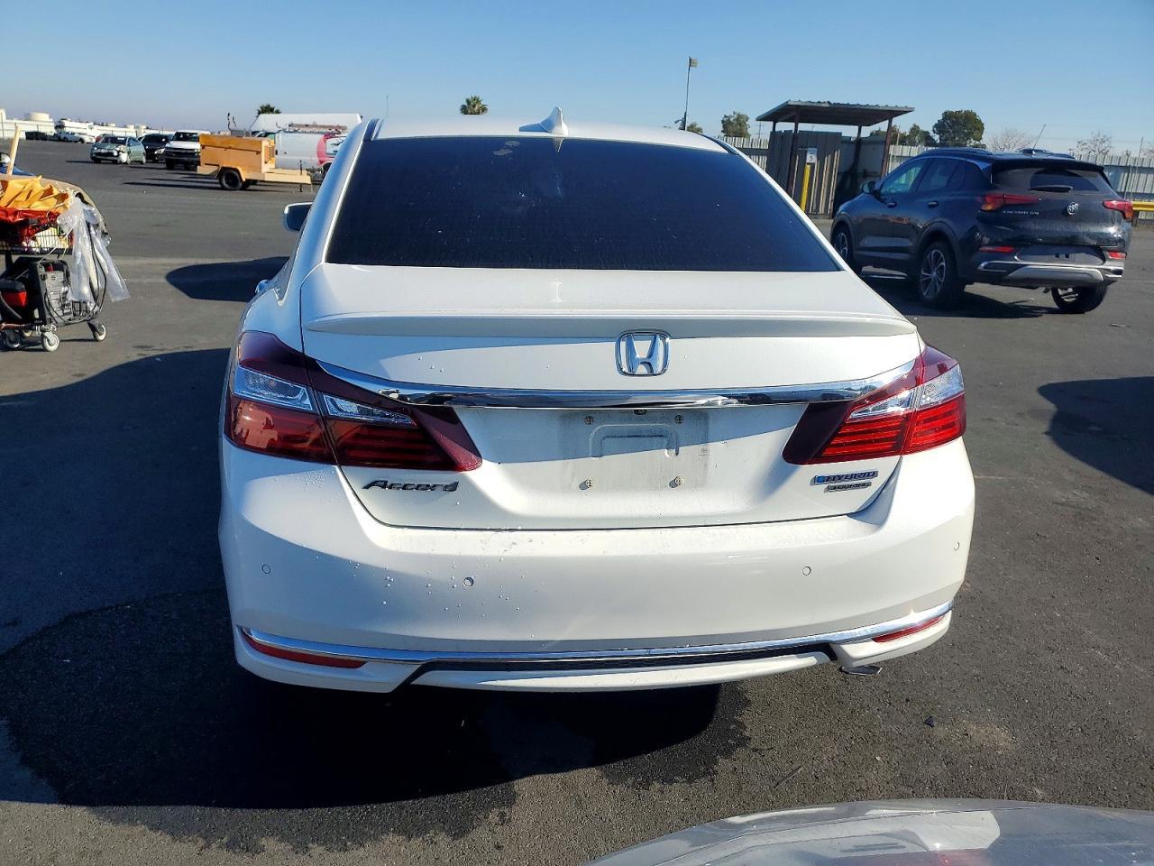 2017 Honda Accord Touring Hybrid - Фото 6