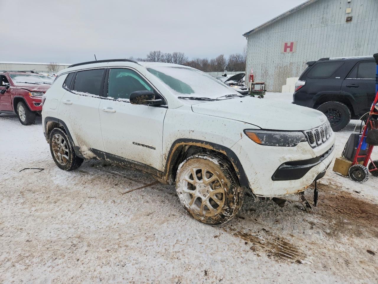 2024 Jeep Compass Latitude Lux - Image 4