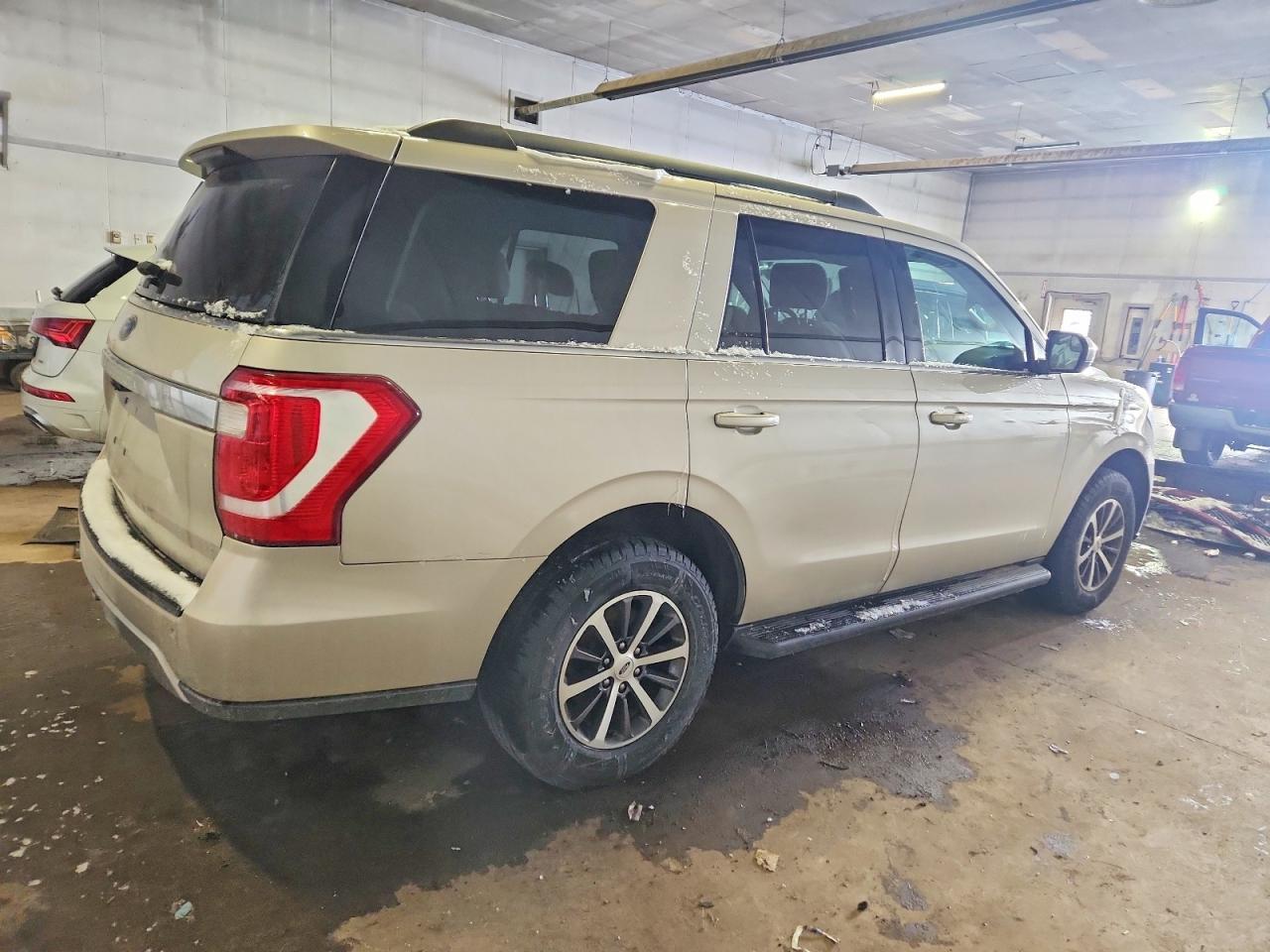 2018 Ford Expedition Xlt - Image 3