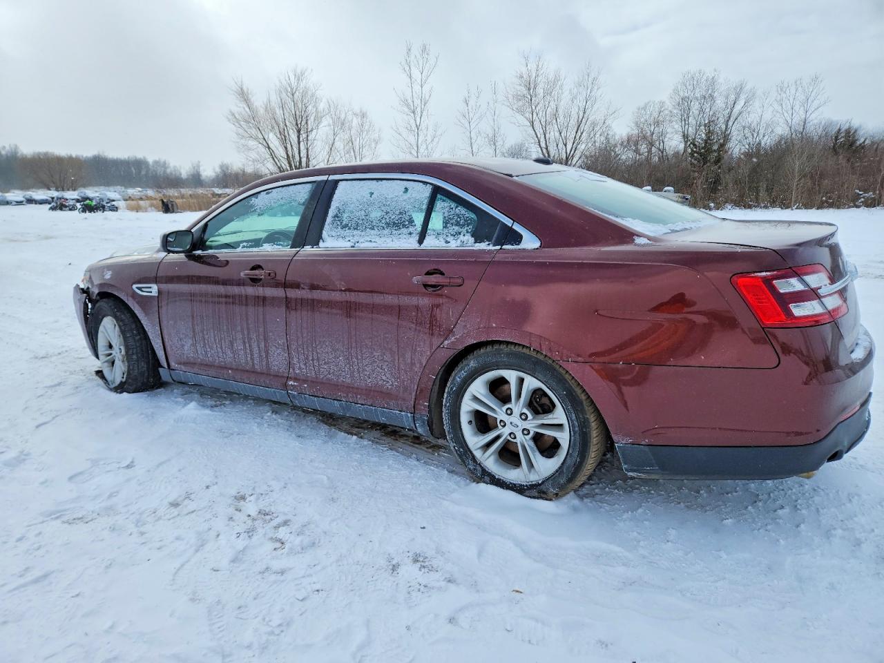 2015 Ford Taurus Sel - Фото 2