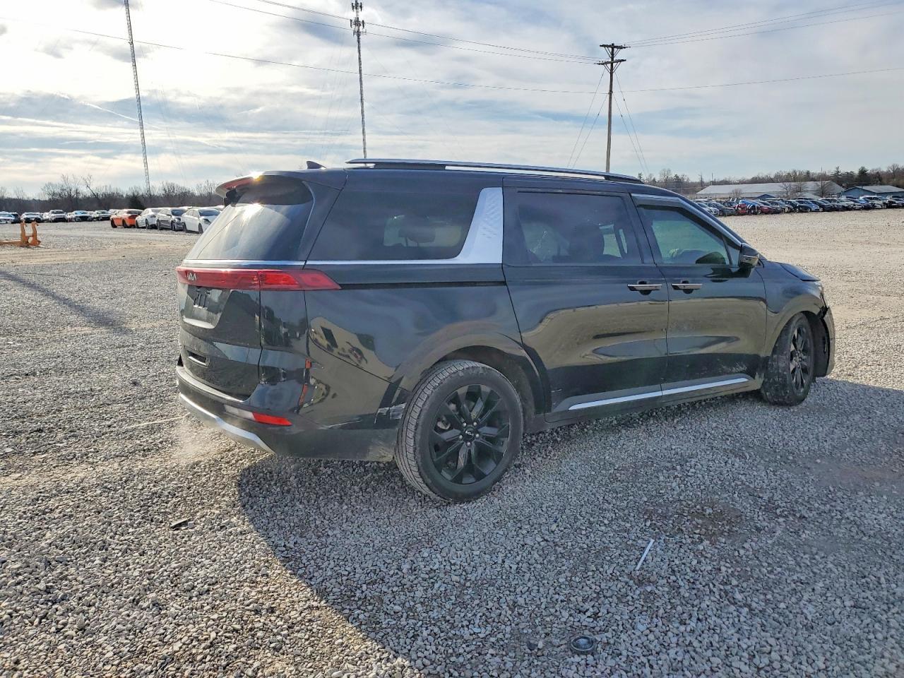 2022 Kia Carnival Sx Prestige - Фото 3