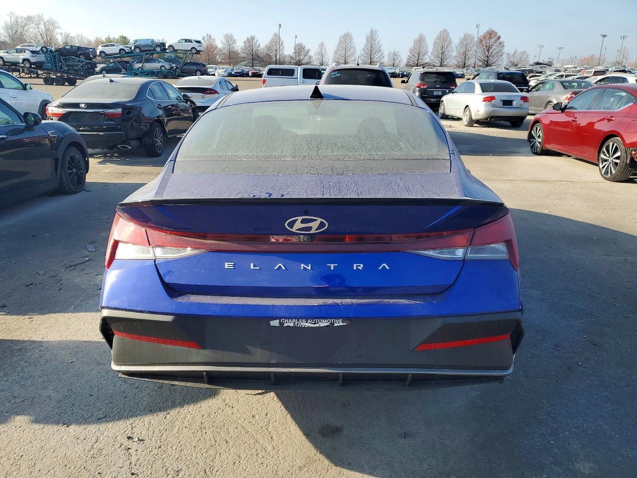 2025 Hyundai Elantra Sel Sport - Image 6