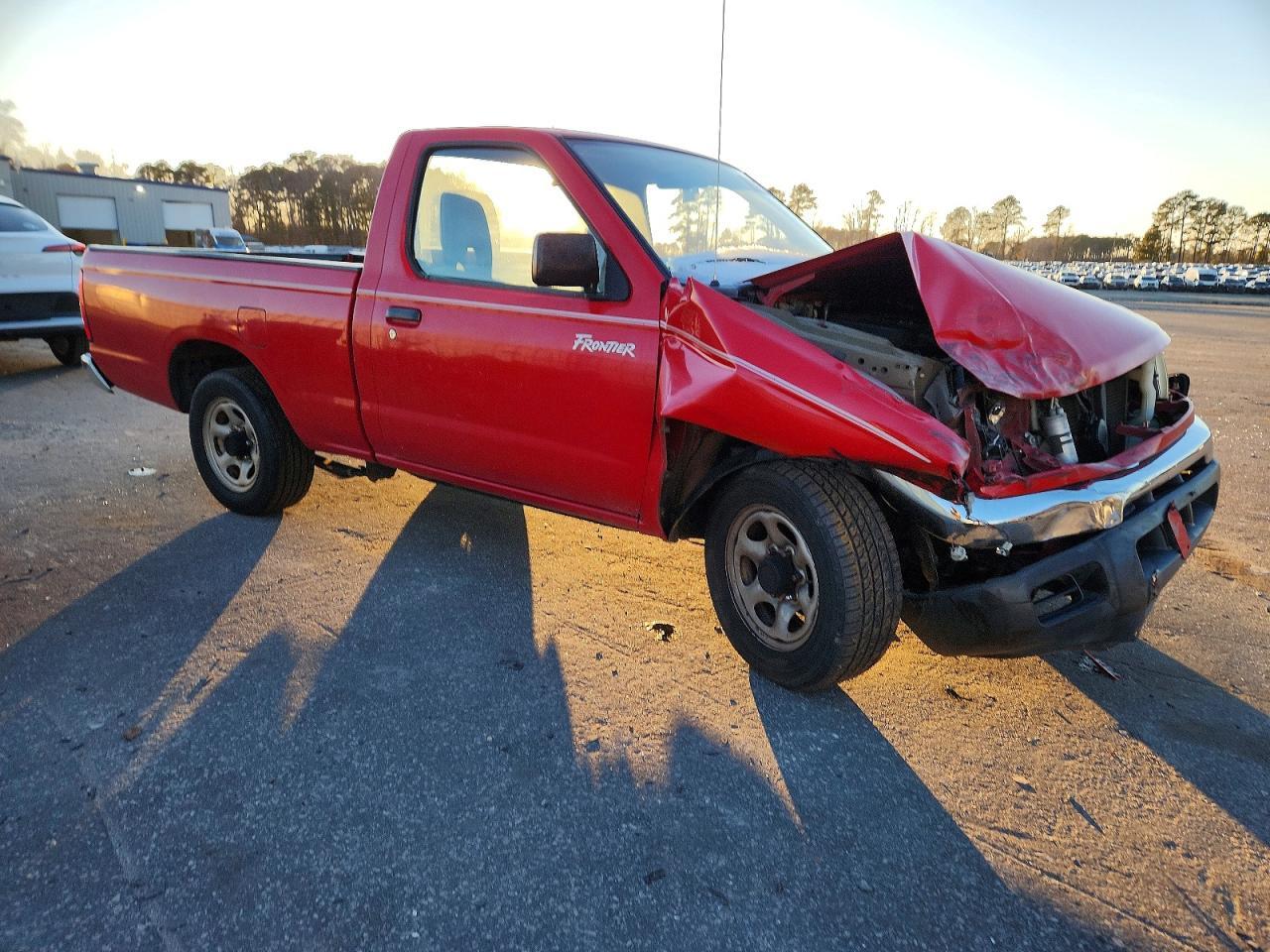 1998 Nissan Frontier Xe - Image 4
