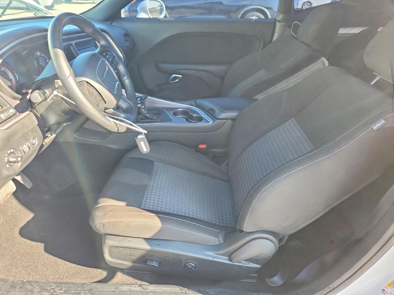 2020 Dodge Challenger Sxt - Image 7