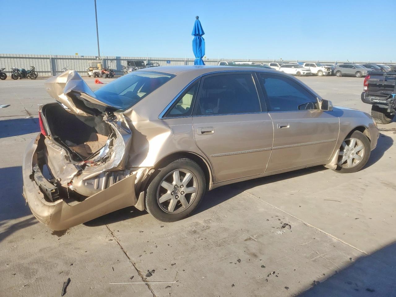 2002 Toyota Avalon Xl - Image 3