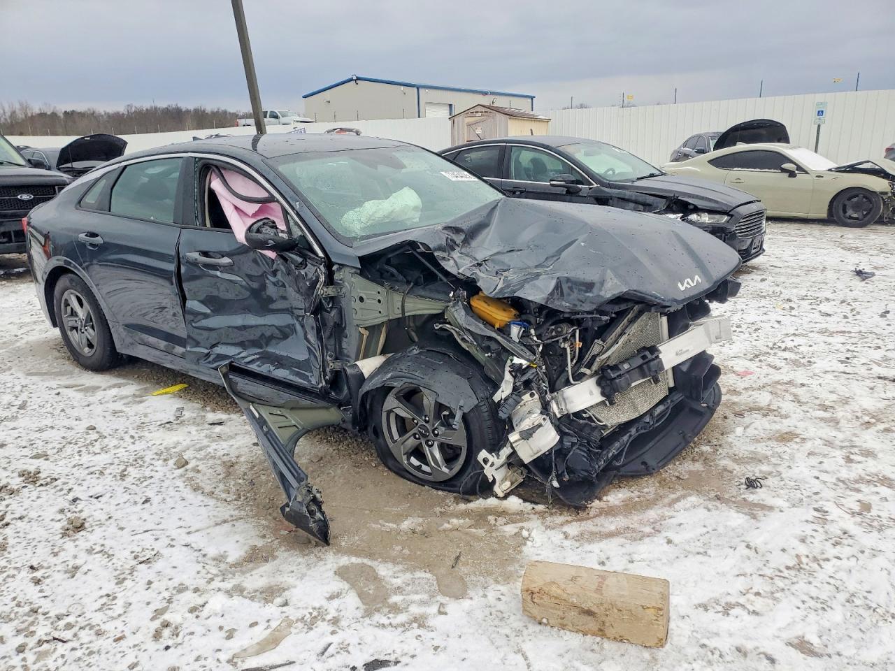 2024 Kia K5 Lxs - Image 4