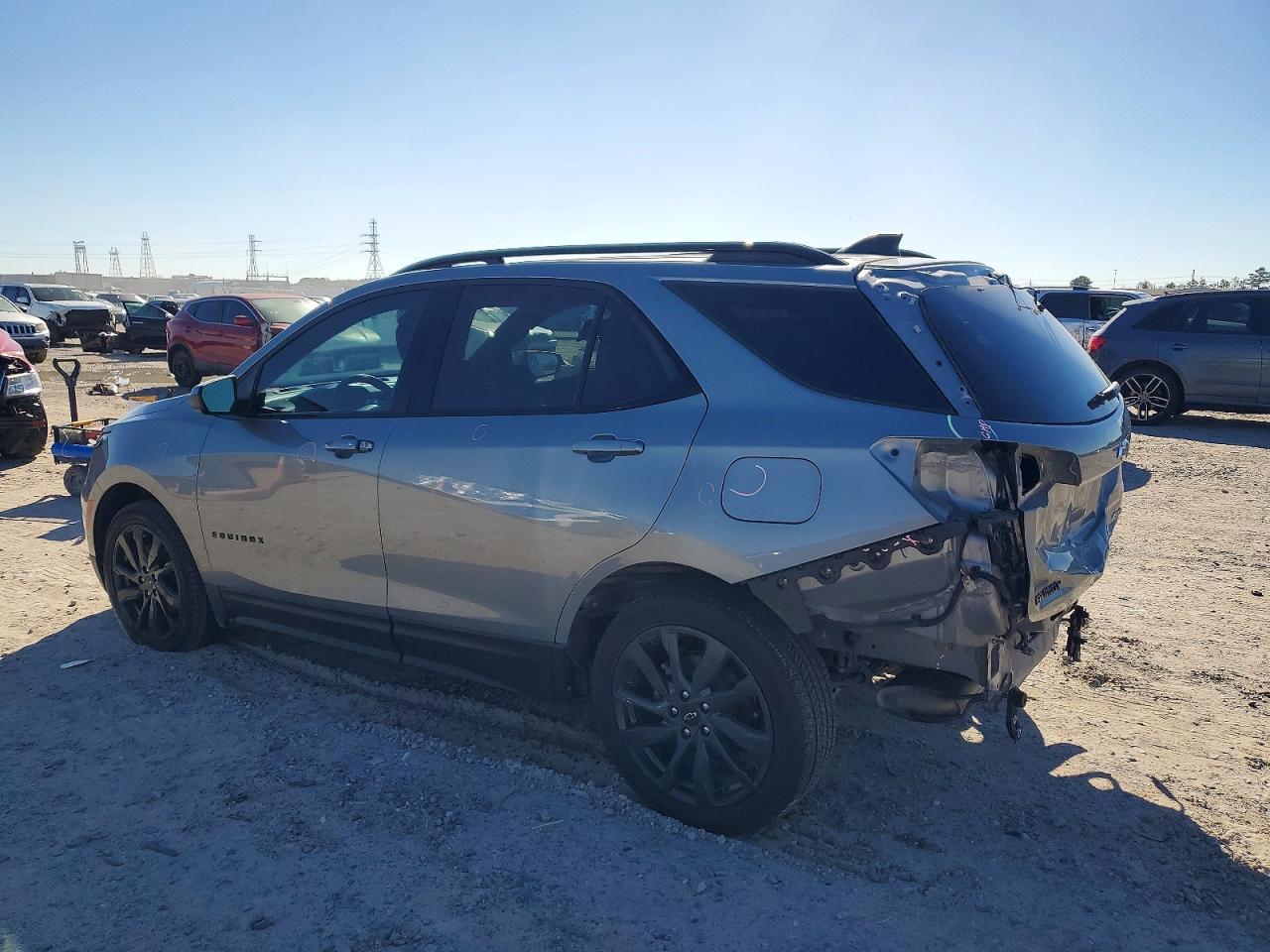 2023 Chevrolet Equinox Rs - Image 2