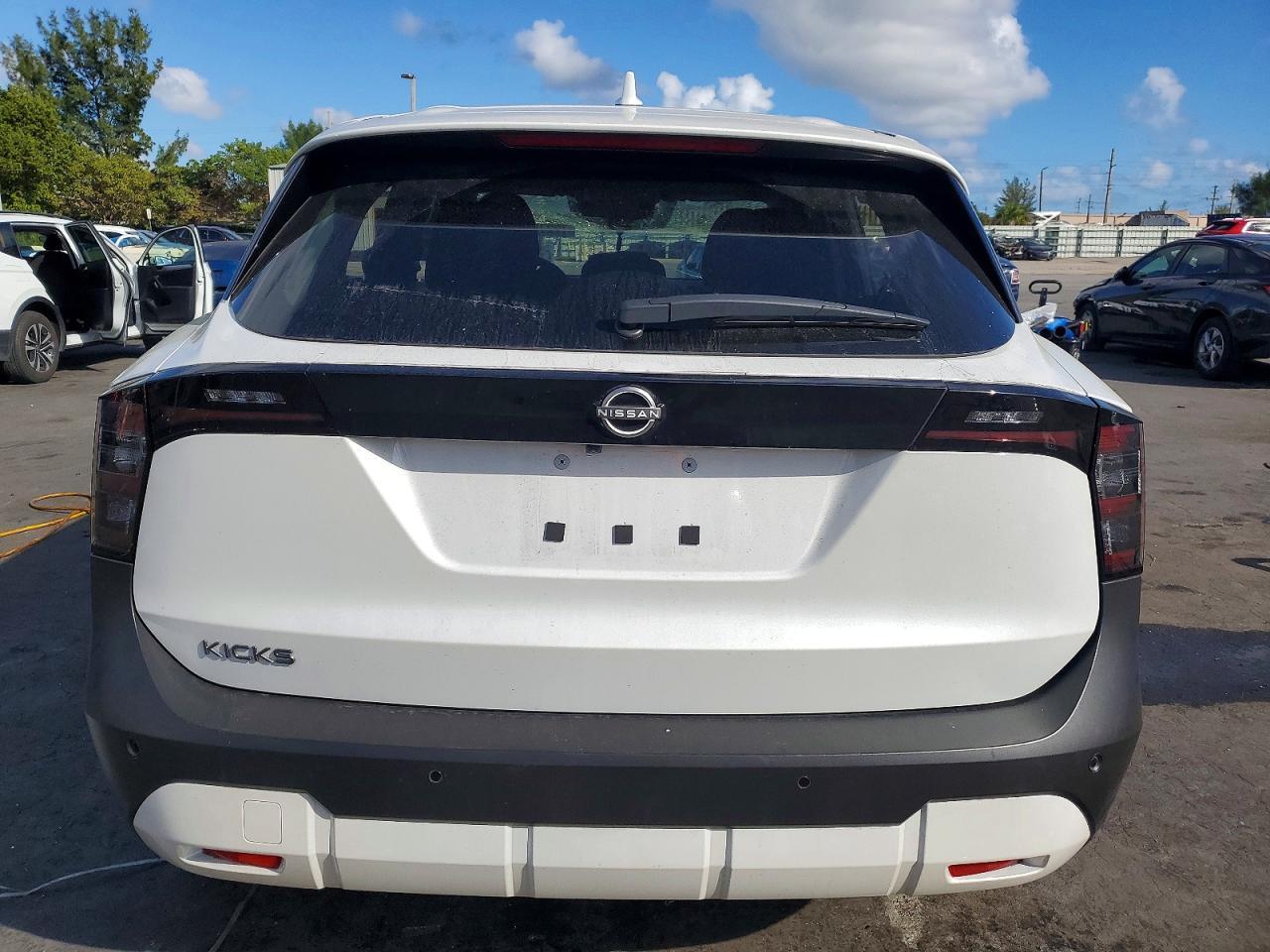 2025 Nissan Kicks Sv - Фото 6